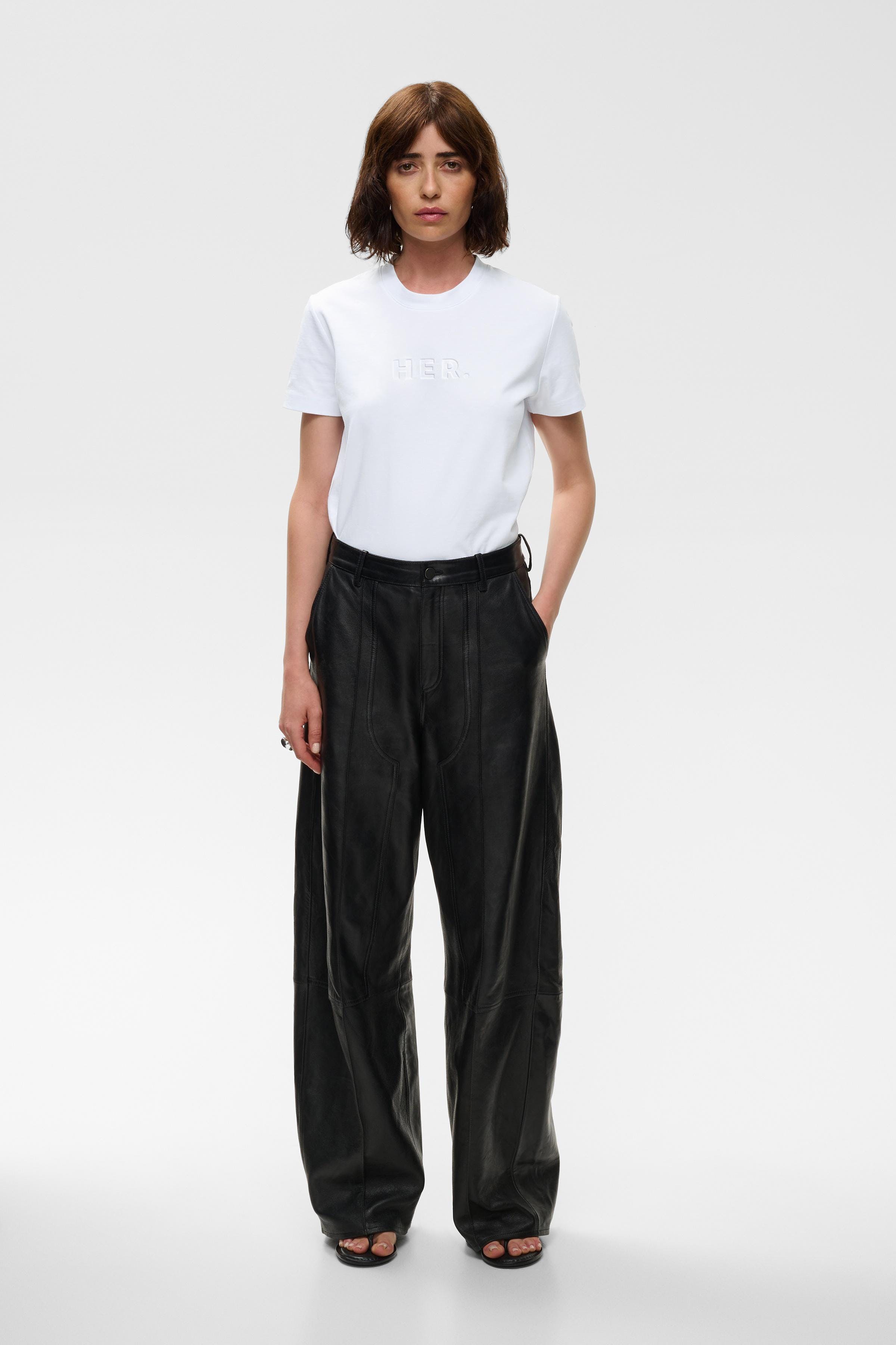 IOFenix T-shirt LOOKBOOK FRONT 30600791-WH001