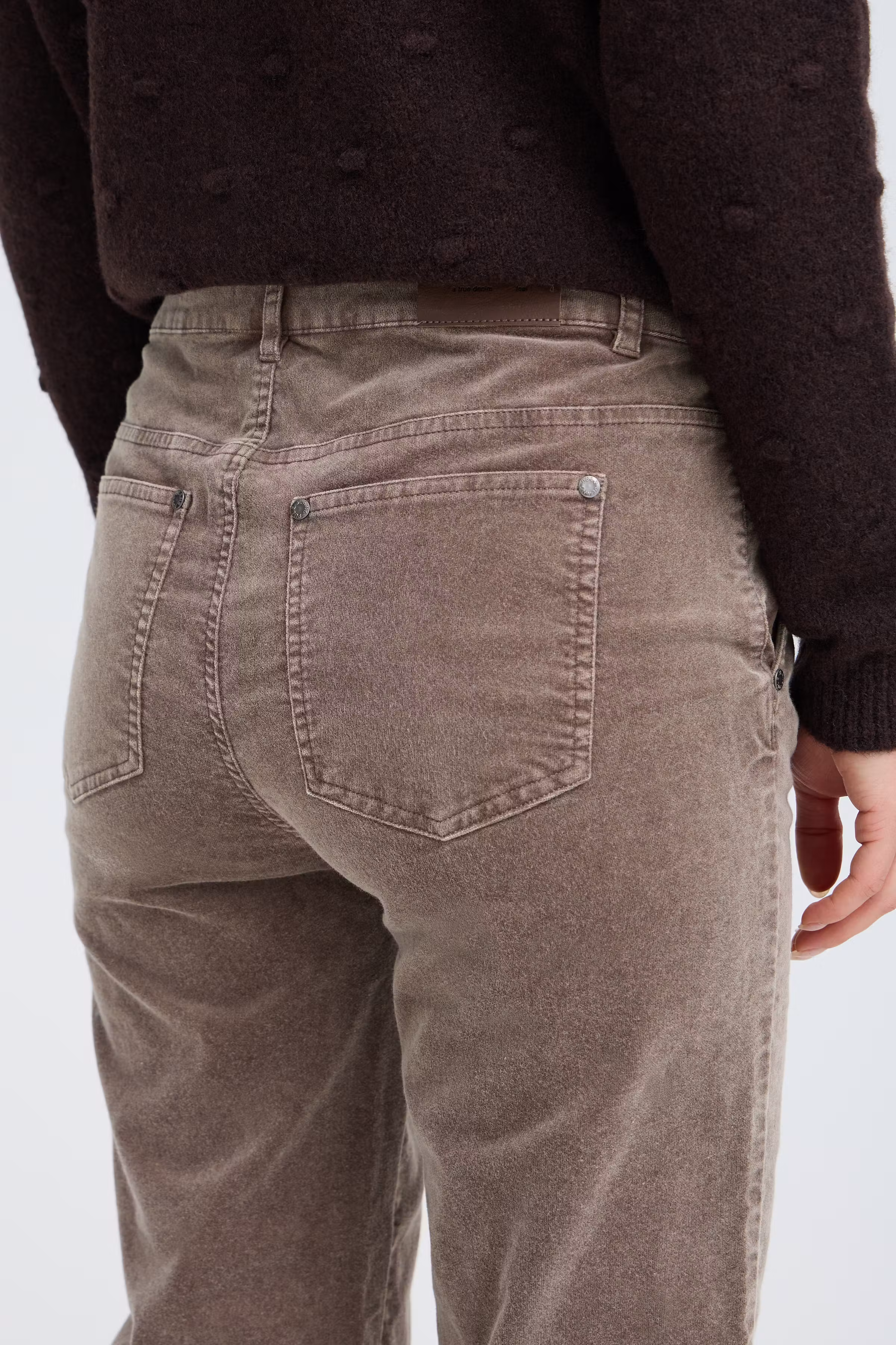 PZFIBA Bukser LOOKBOOK DETAIL 50210665-181112