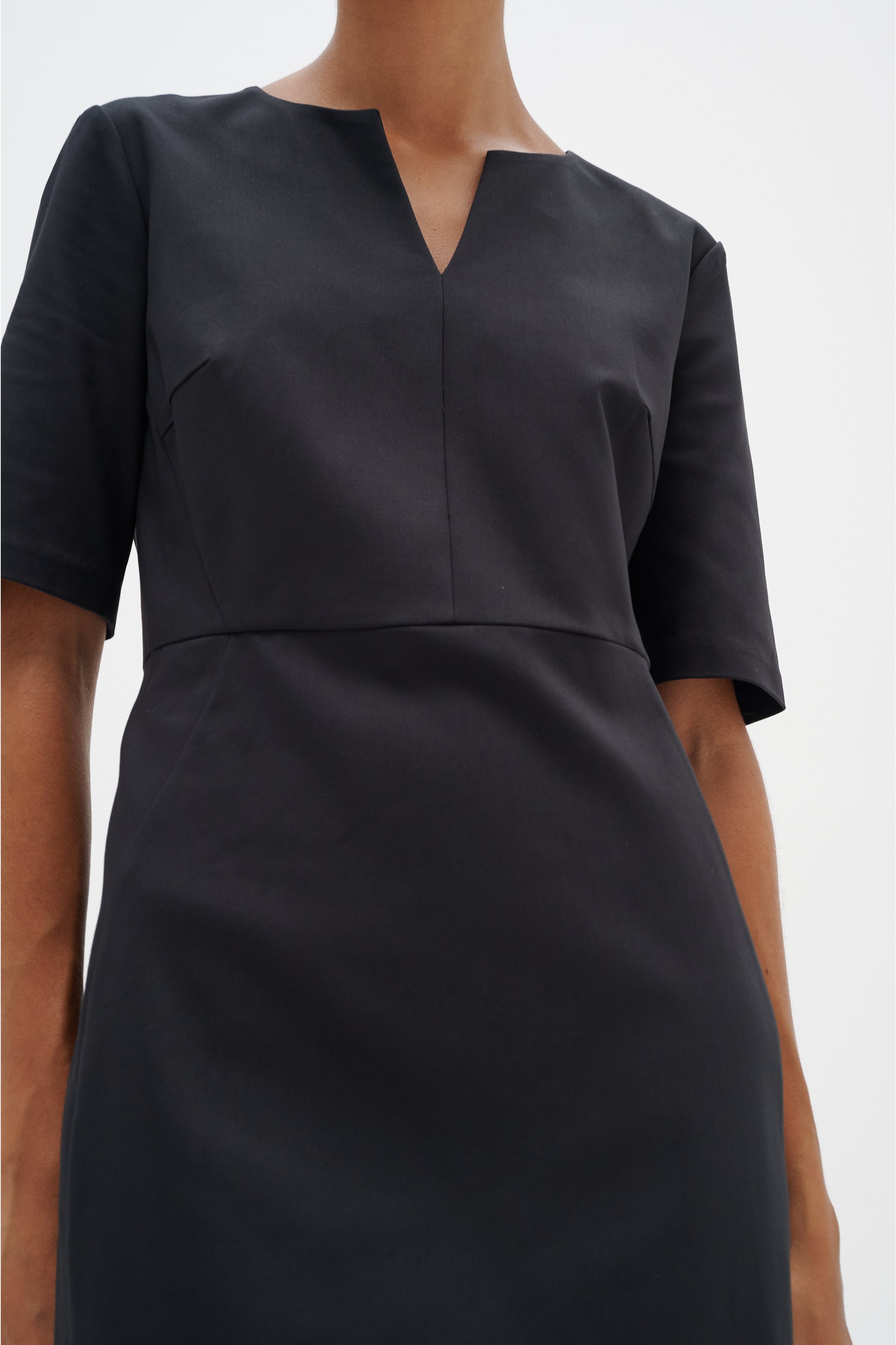 Zella IW dress LOOKBOOK DETAIL 30104567-10050