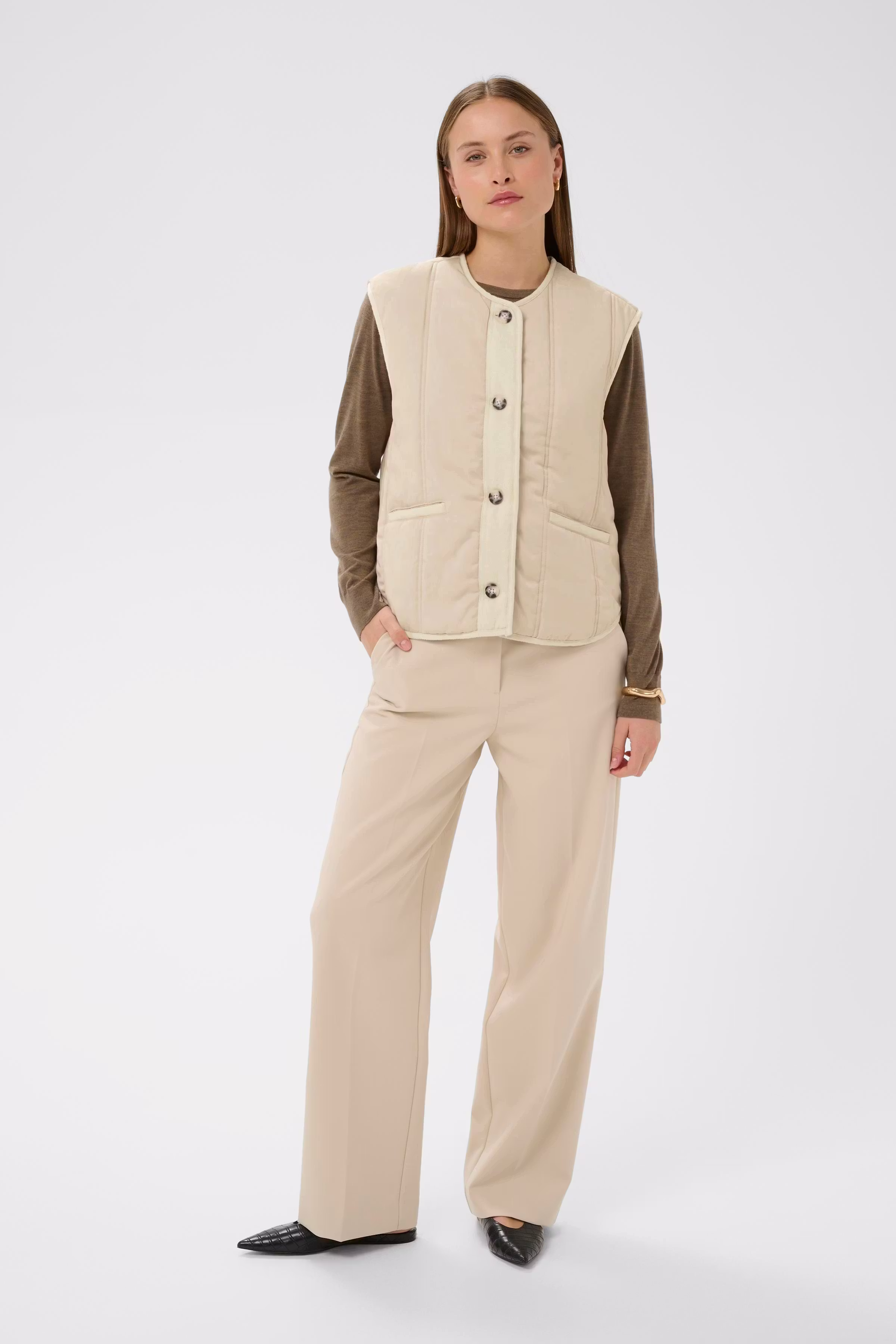SLElira Warm vest LOOKBOOK FRONT 30409138-130401