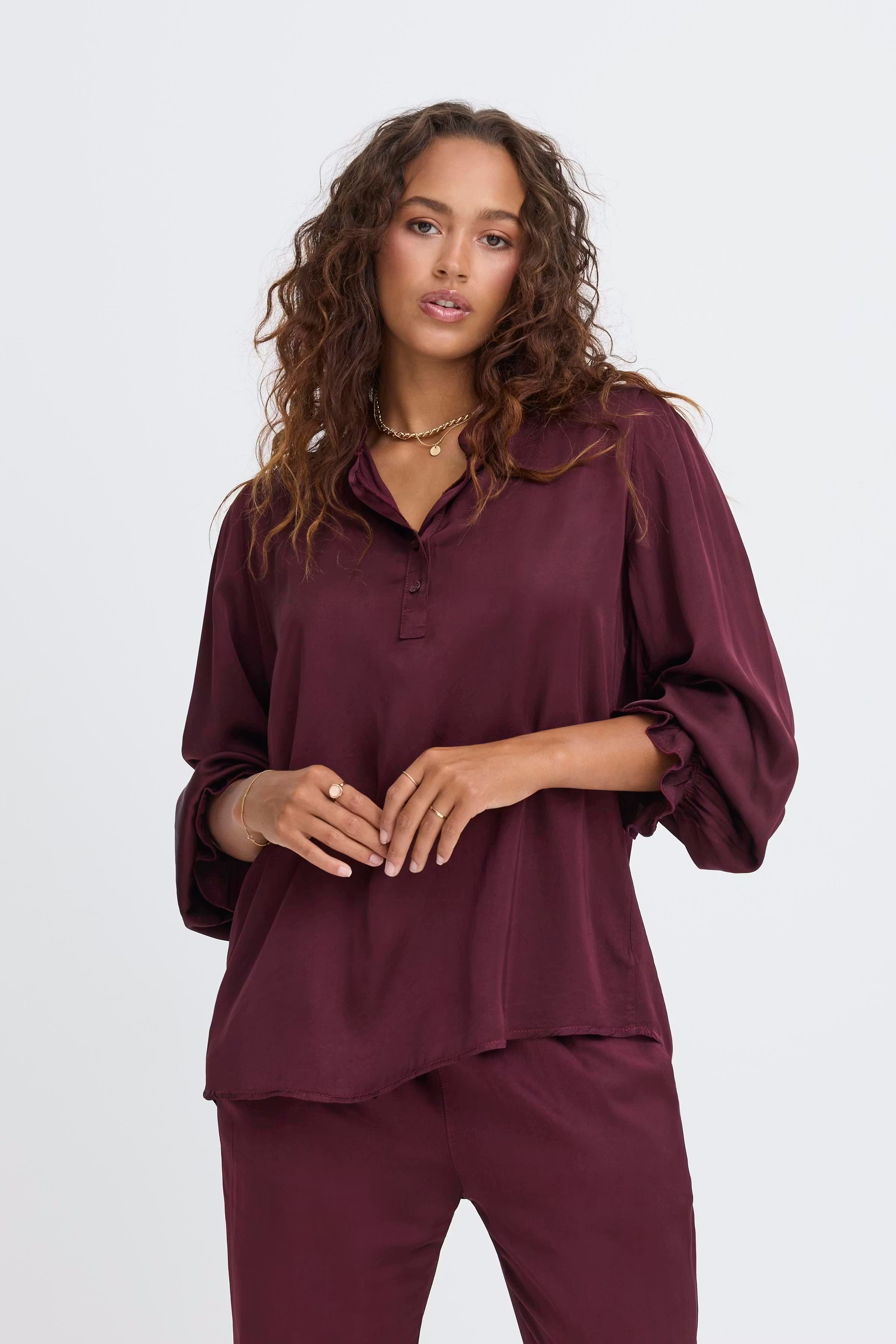 SBOLIVIA Bluse LOOKBOOK FRONT 22101102-191724