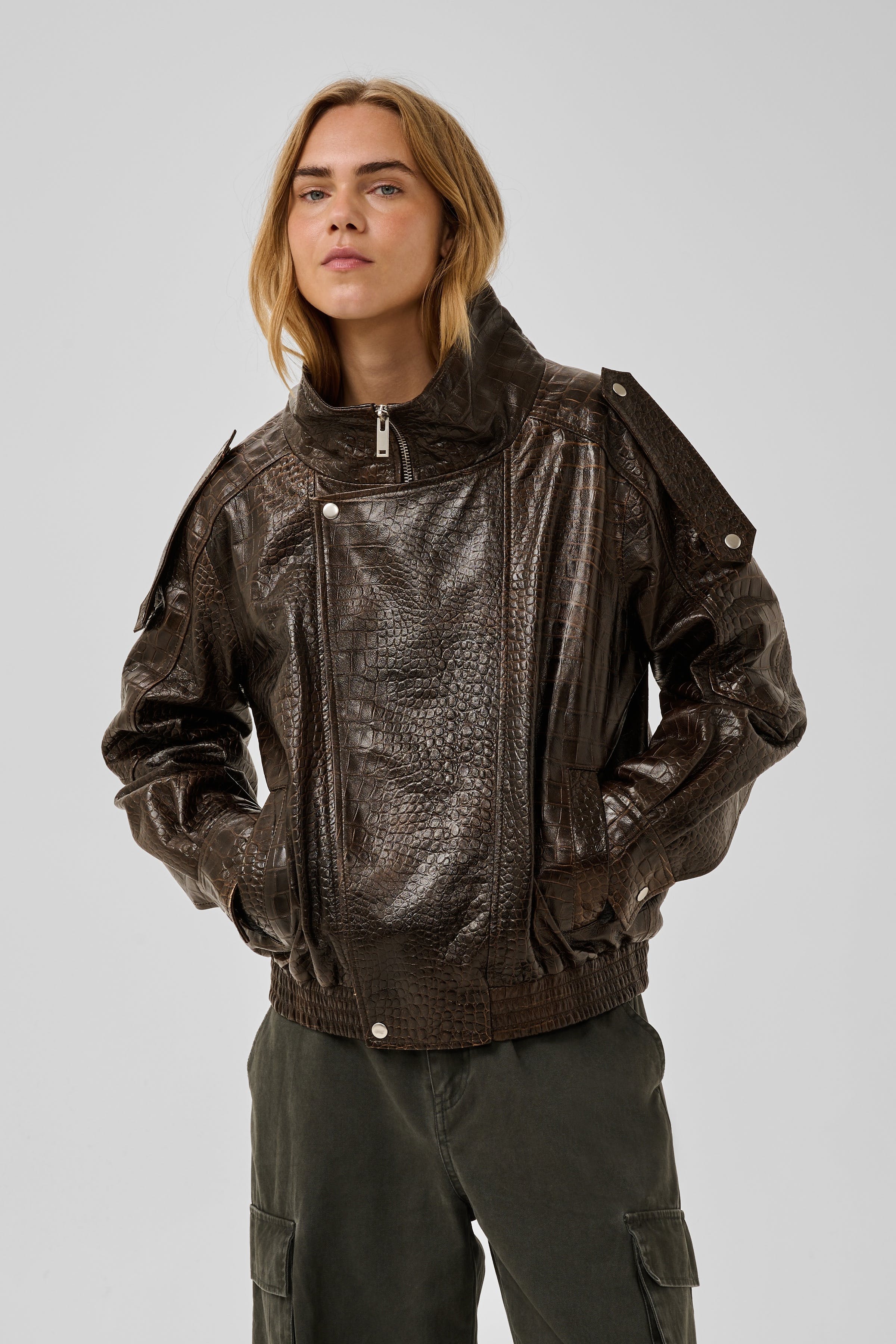 MWElijah Lederjacke LOOKBOOK FRONT 10705812-1000216