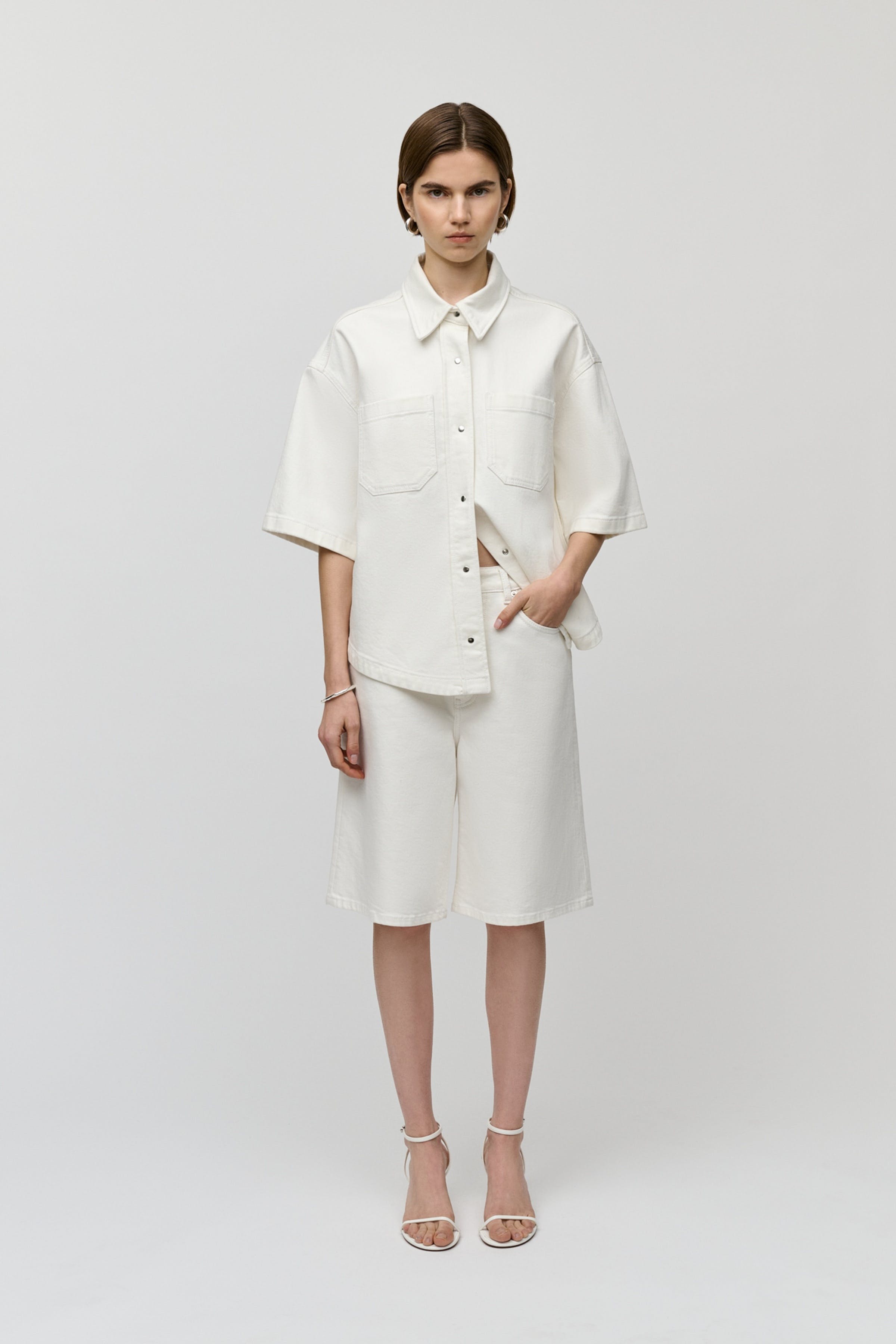 PIRI Shorts LOOKBOOK FRONT 30600523-WH010