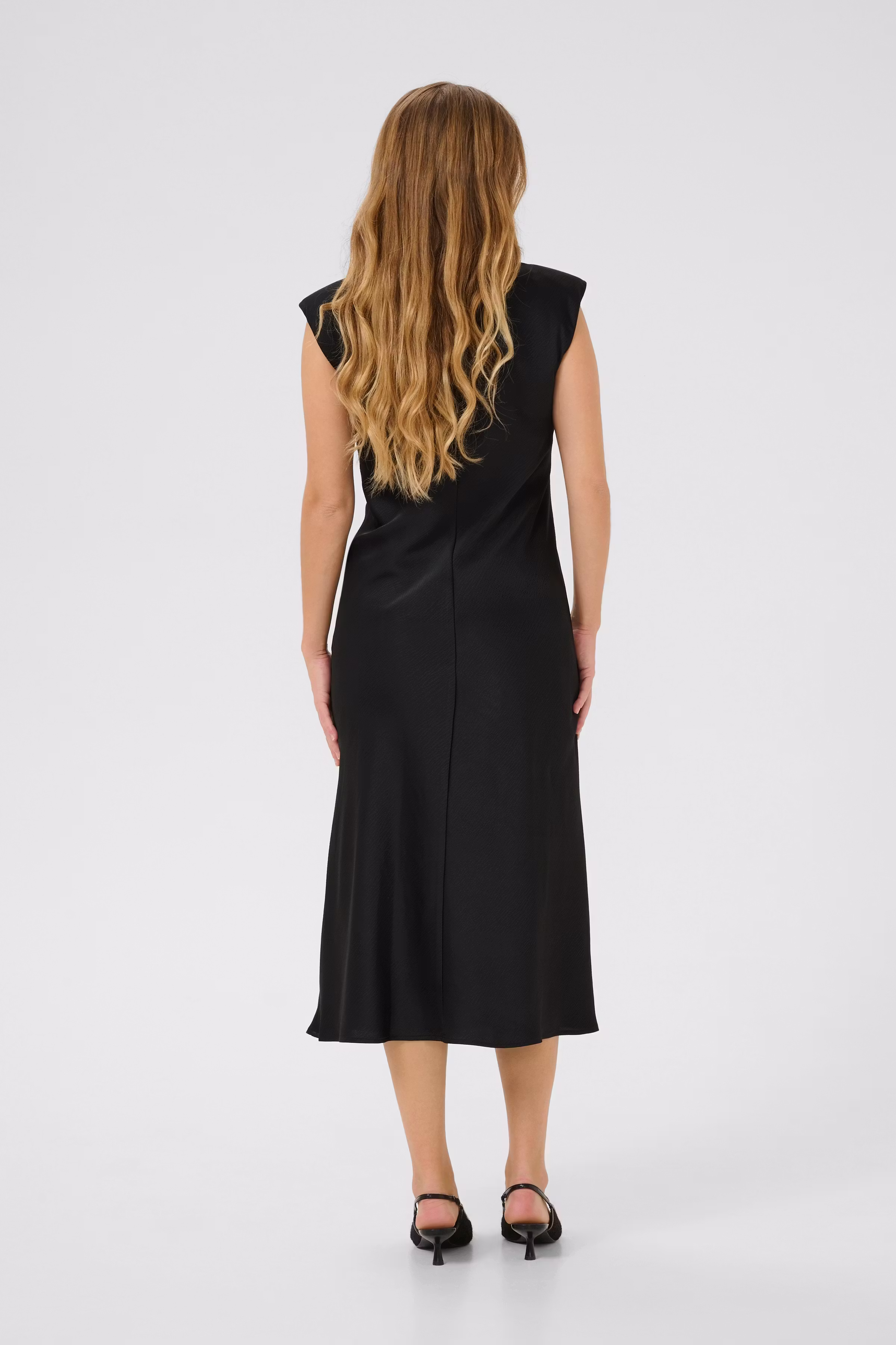 KApristina Kjole LOOKBOOK BACK 10509763-100121