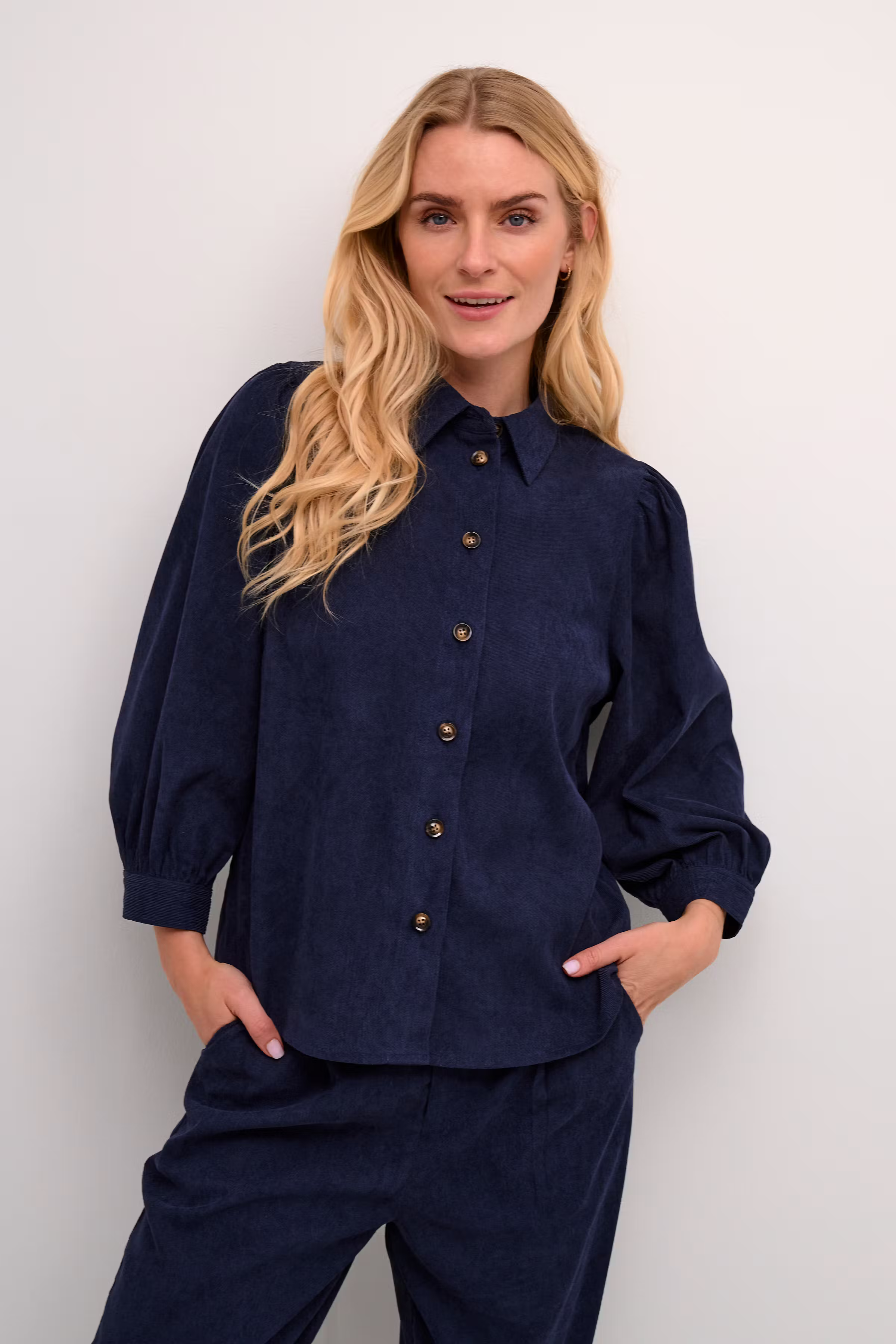 KAvera Hemd LOOKBOOK FRONT 10508370-194020