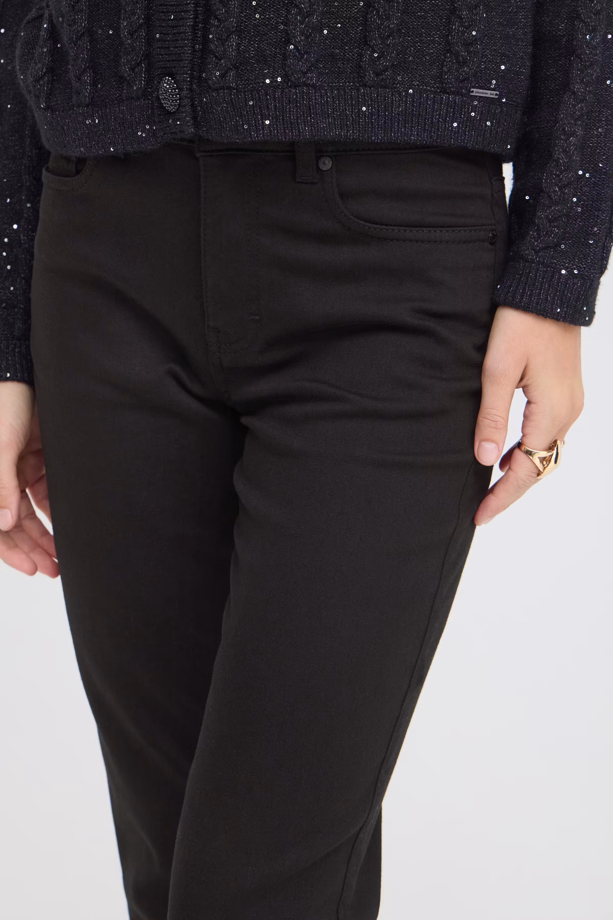 PZEMMA Jeans LOOKBOOK DETAIL 50210777-200004