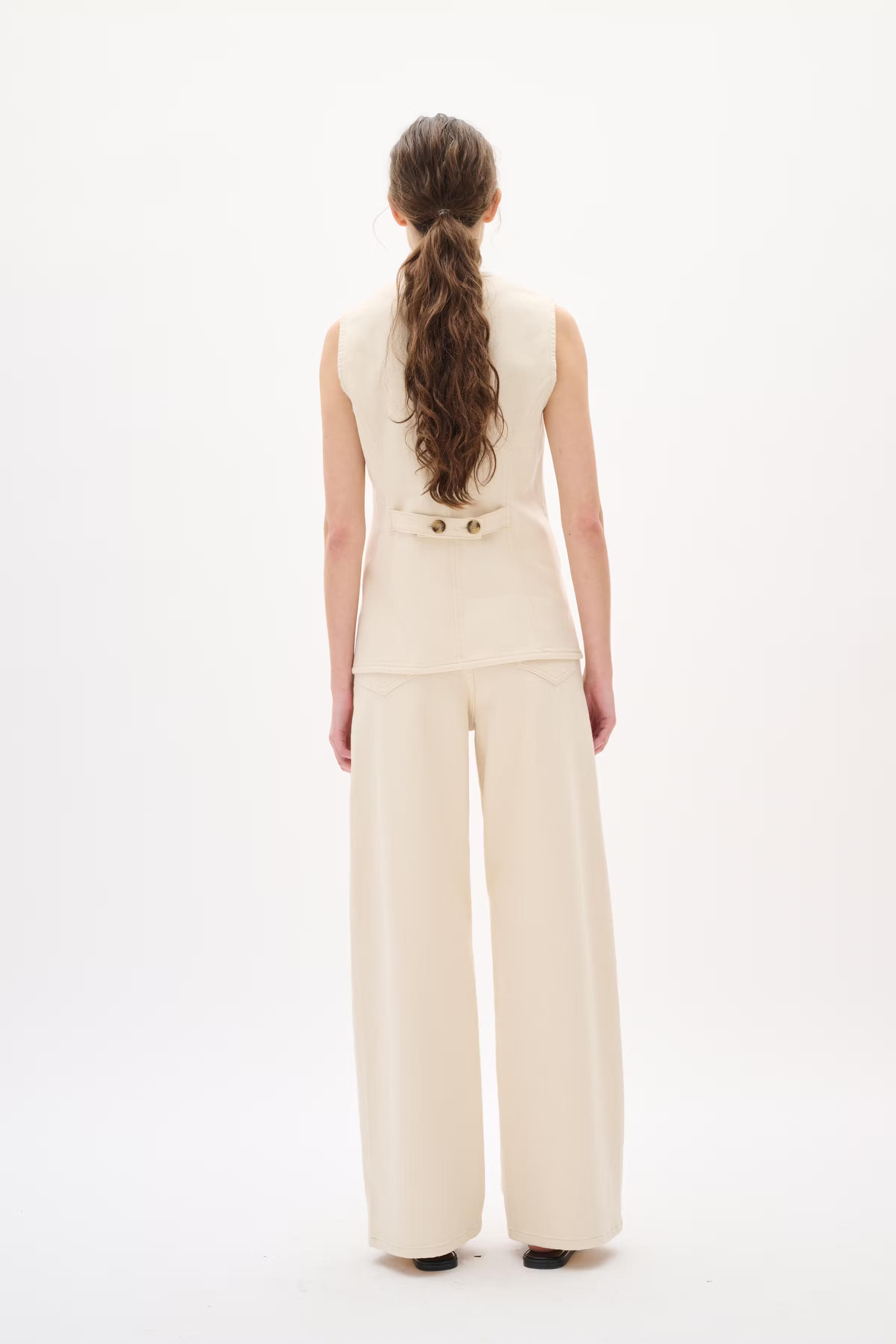 BaccaIW Denim Waistcoat LOOKBOOK BACK 30110529-300597