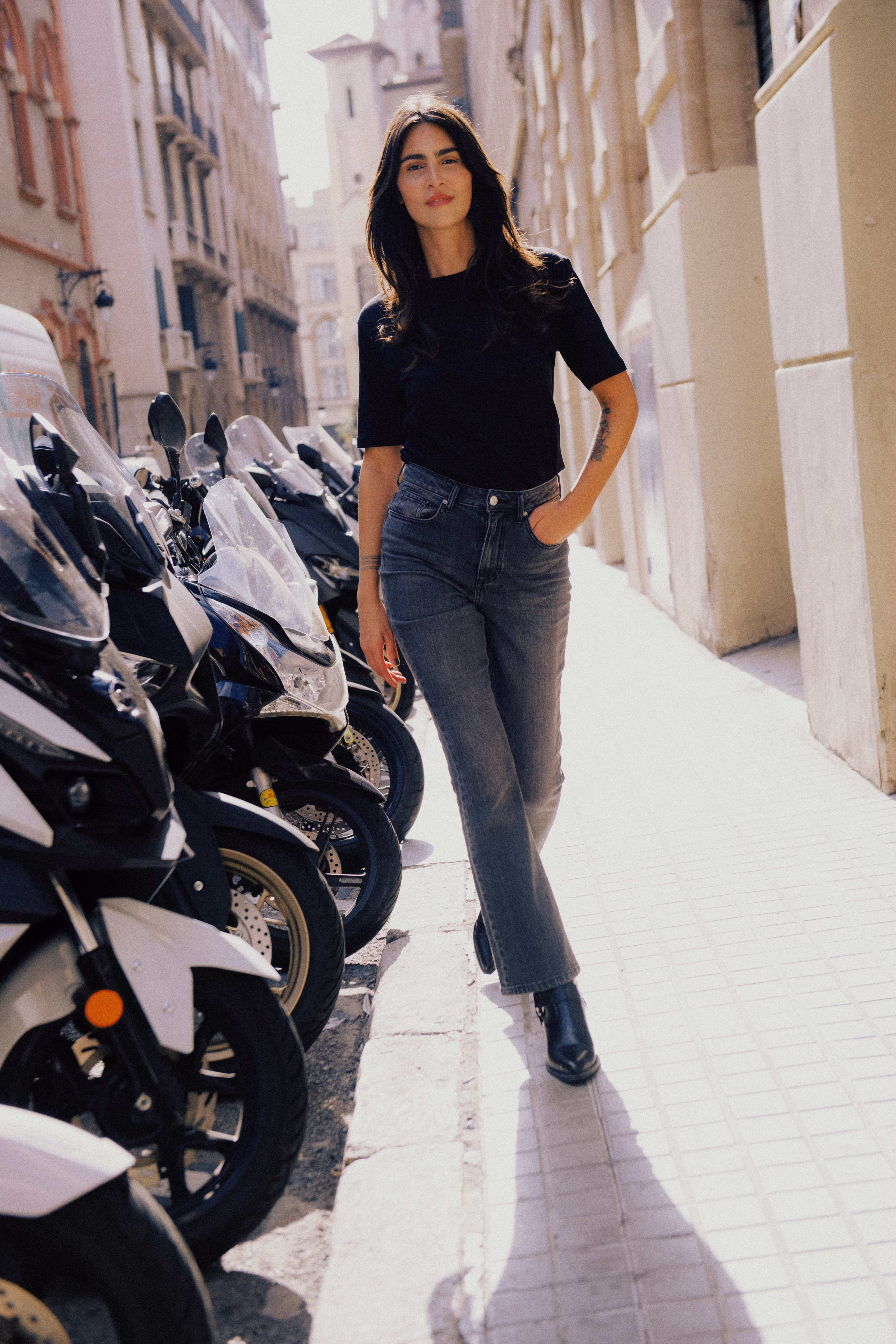 BYTROLLO T-shirt LOCATION NONE 20814444-200451