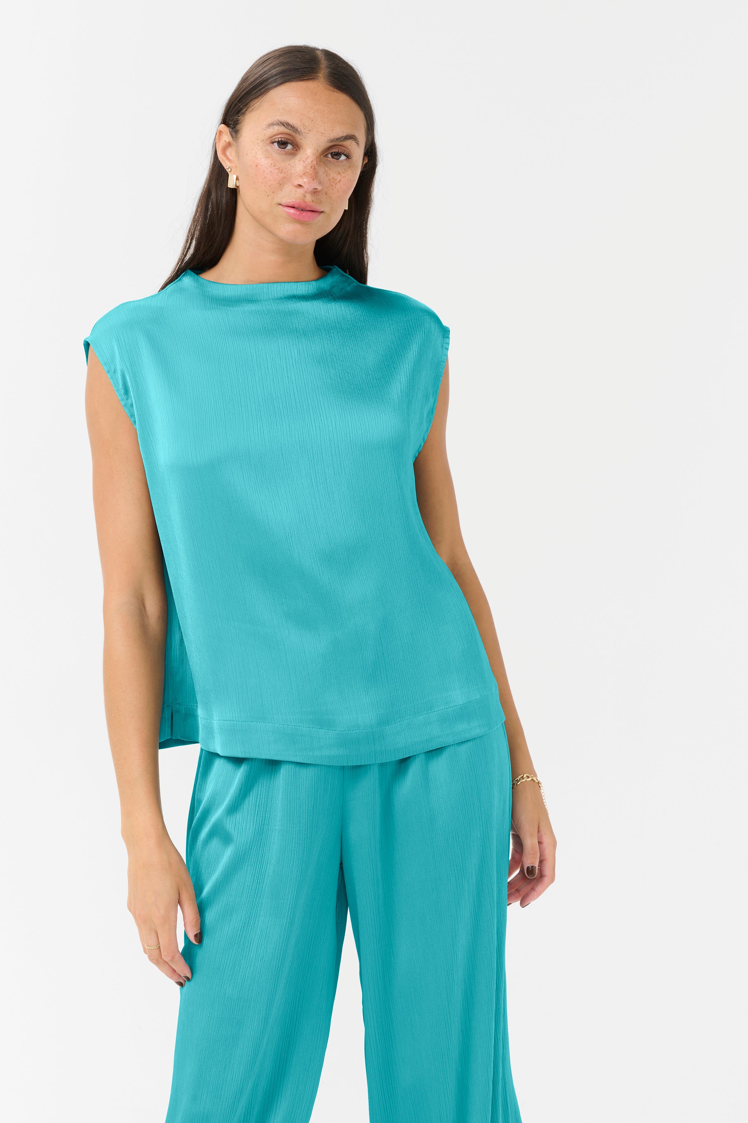 KArachel Blouse LOOKBOOK FRONT 10509965-174919