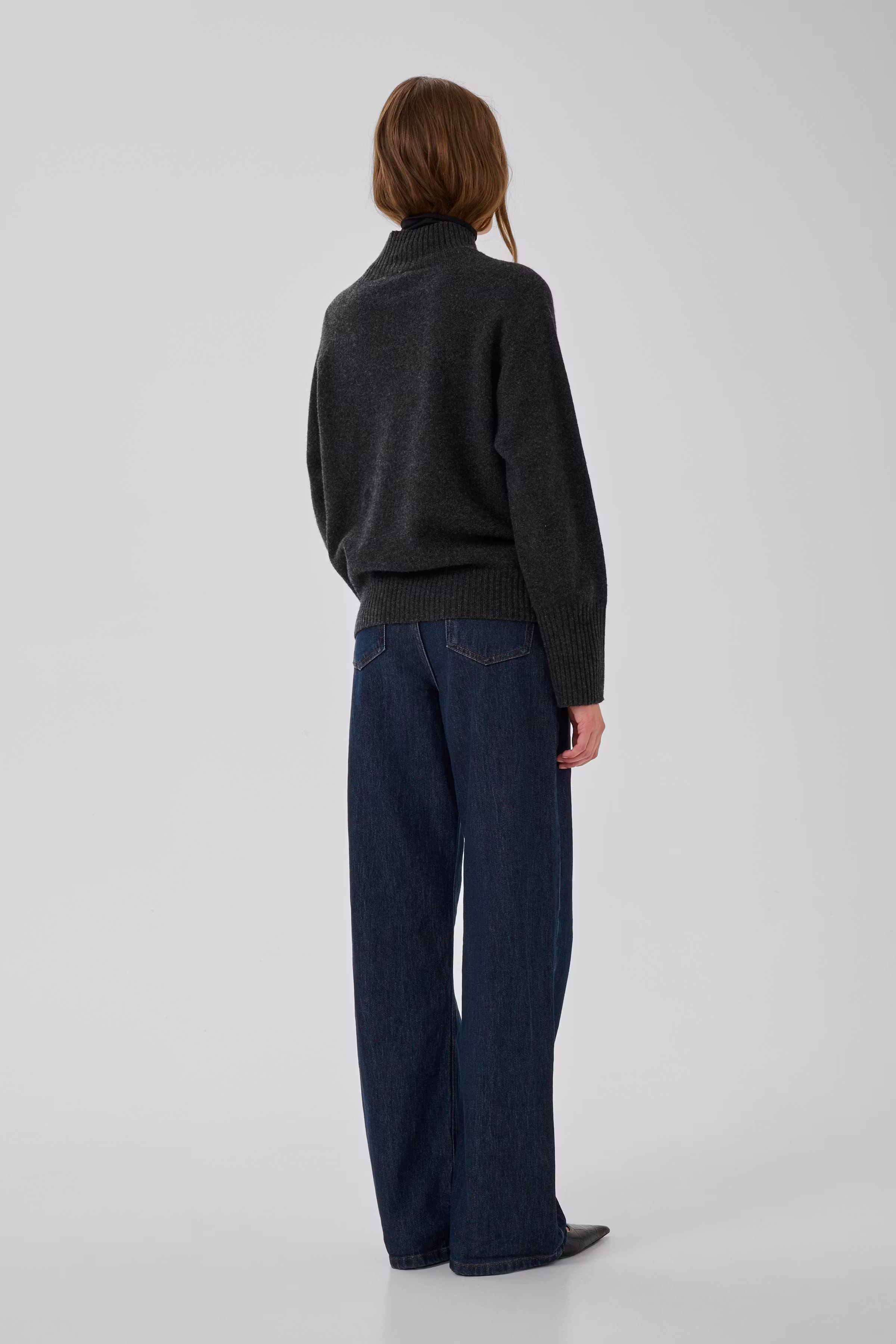 12 THE KNIT HIGH NECK LOOKBOOK BACK 10705626-100379