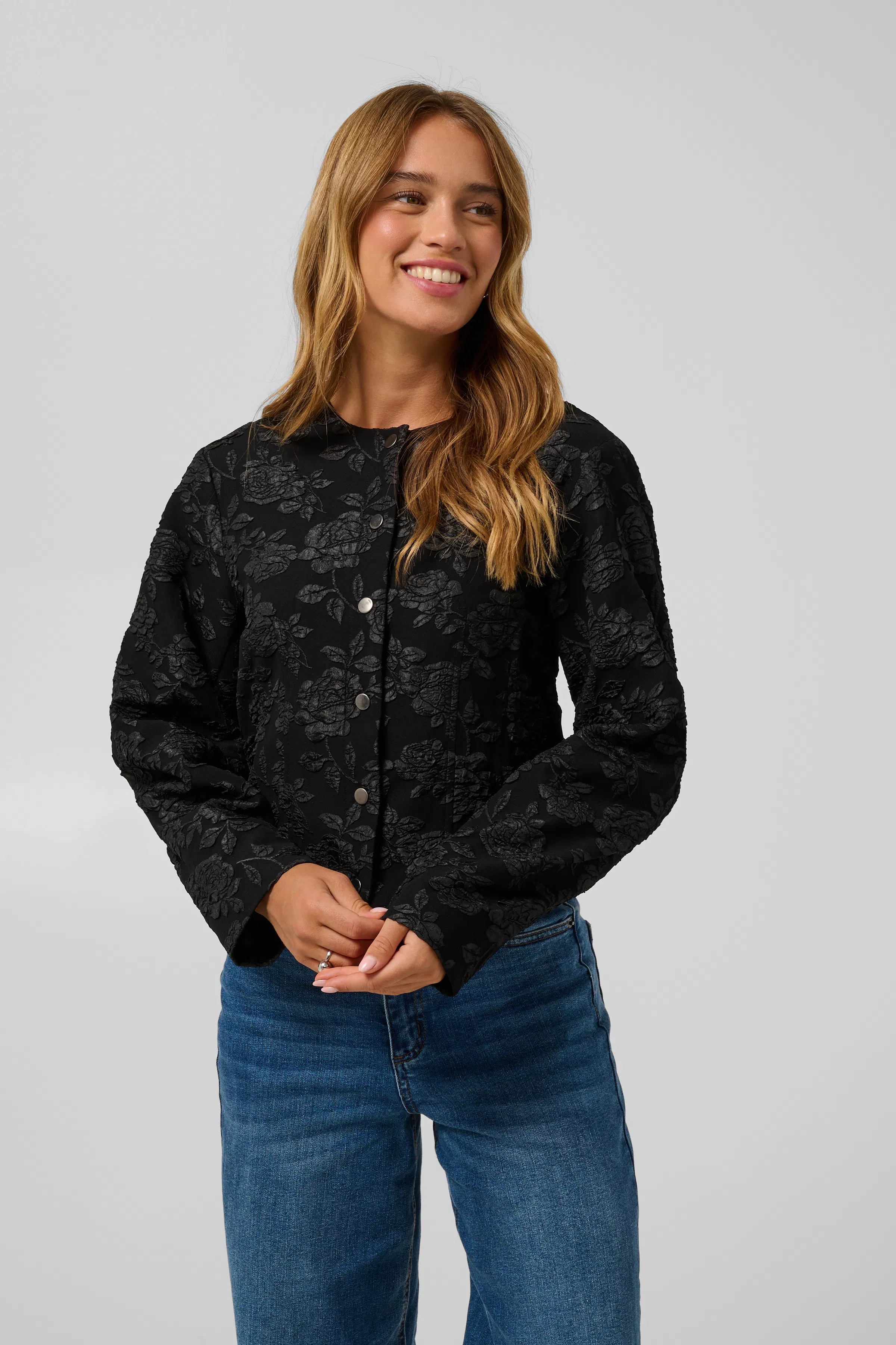 KAcorbina Casual jakke LOOKBOOK FRONT 10512223-100121