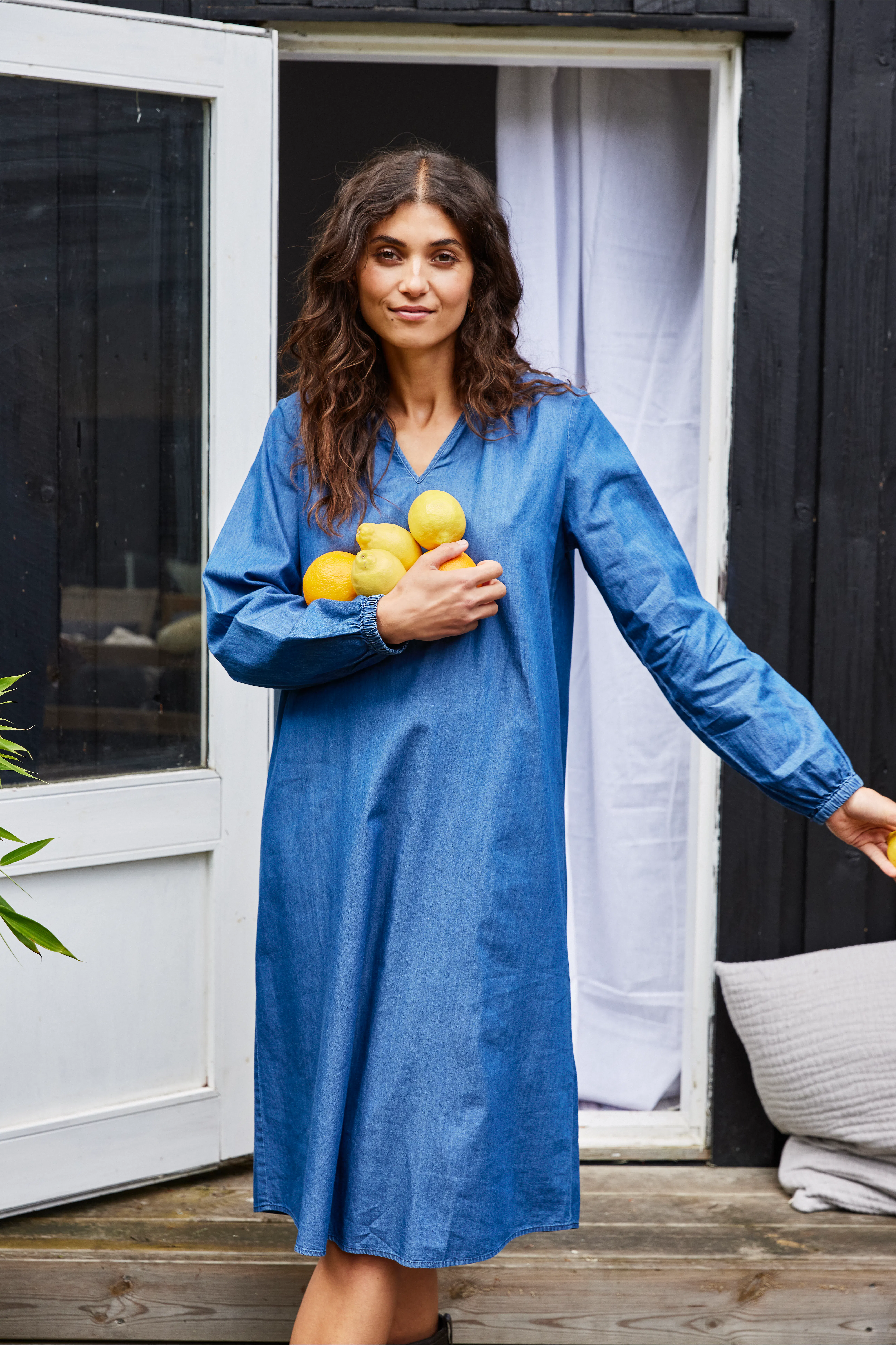 FRKINDRA Kleid LOCATION NONE 20615530-200988