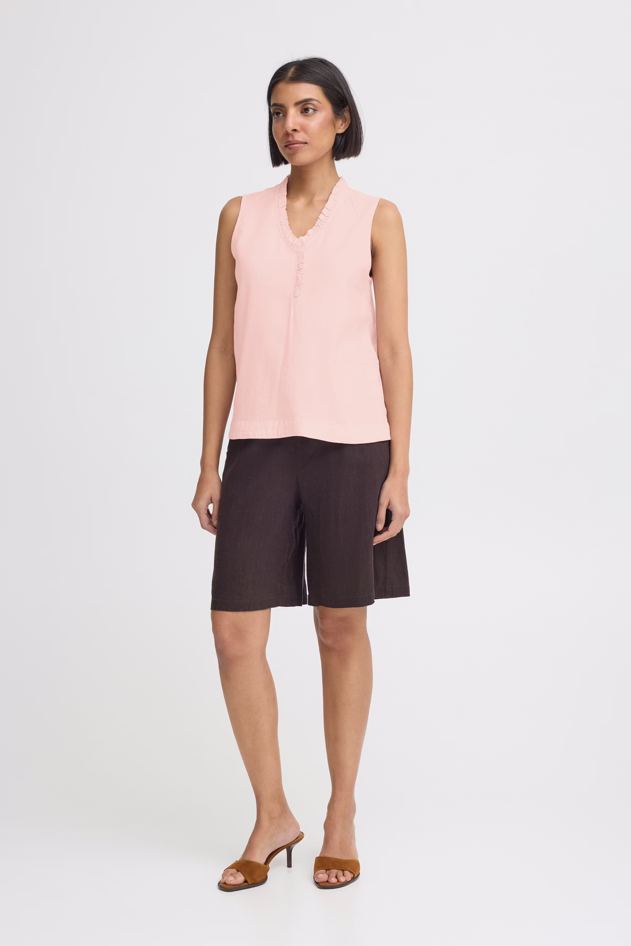 PZLUCA Bluse LOOKBOOK FRONT 50210439-132004