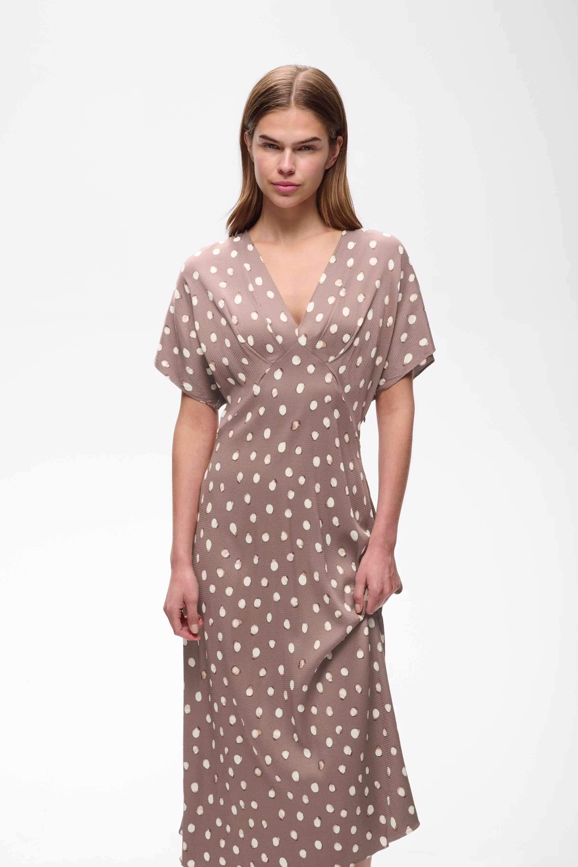HENRIIW Dress LOOKBOOK FRONT 30112740-900009020