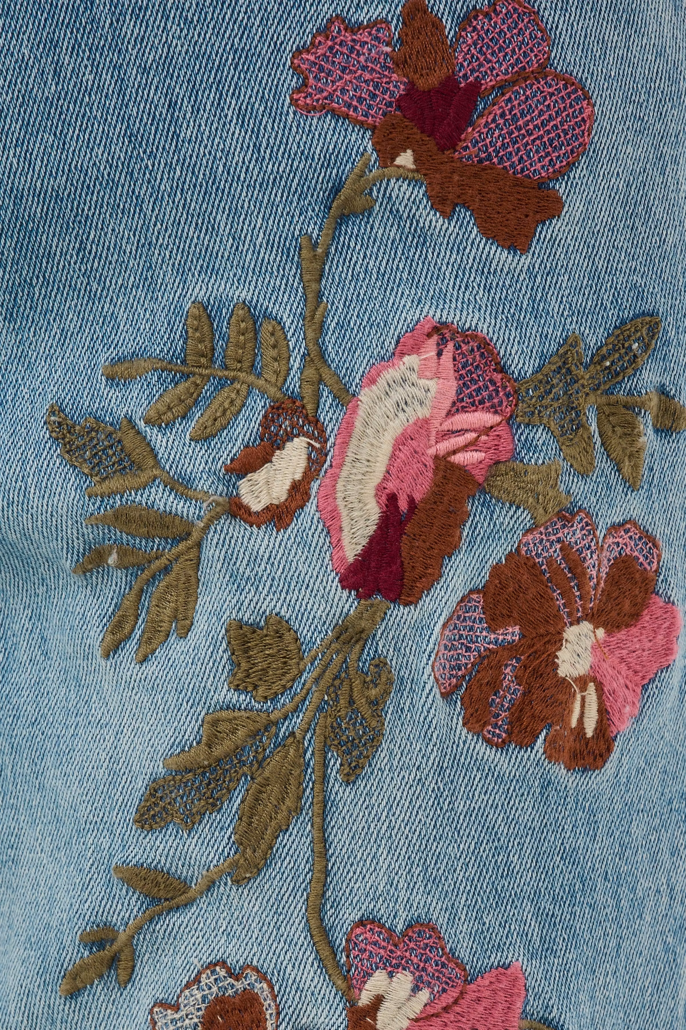 CRPenelopa Jeans LOOKBOOK DETAIL 10615303-109905