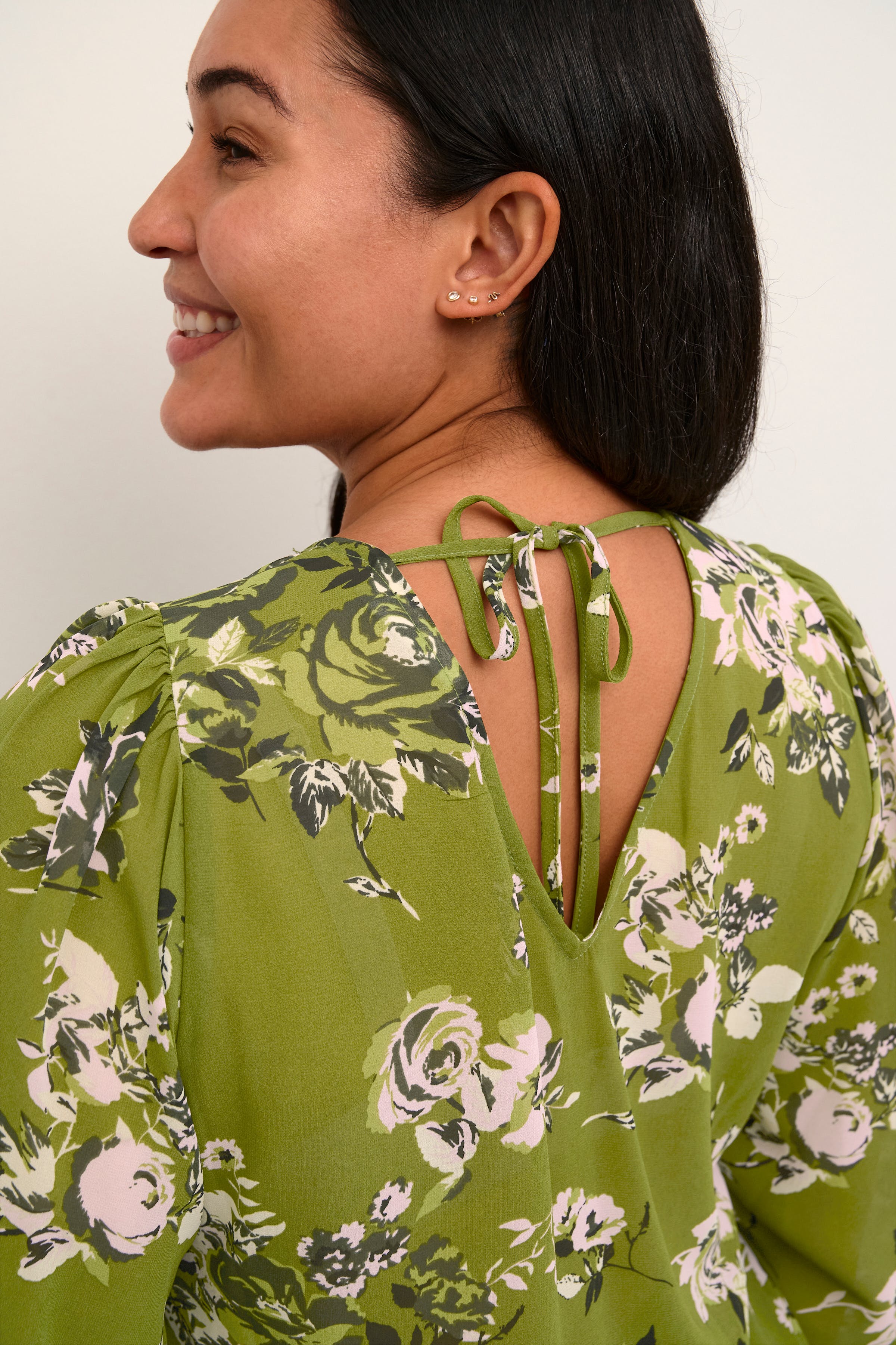 KCvima Blouse LOOKBOOK DETAIL 10582148-105427