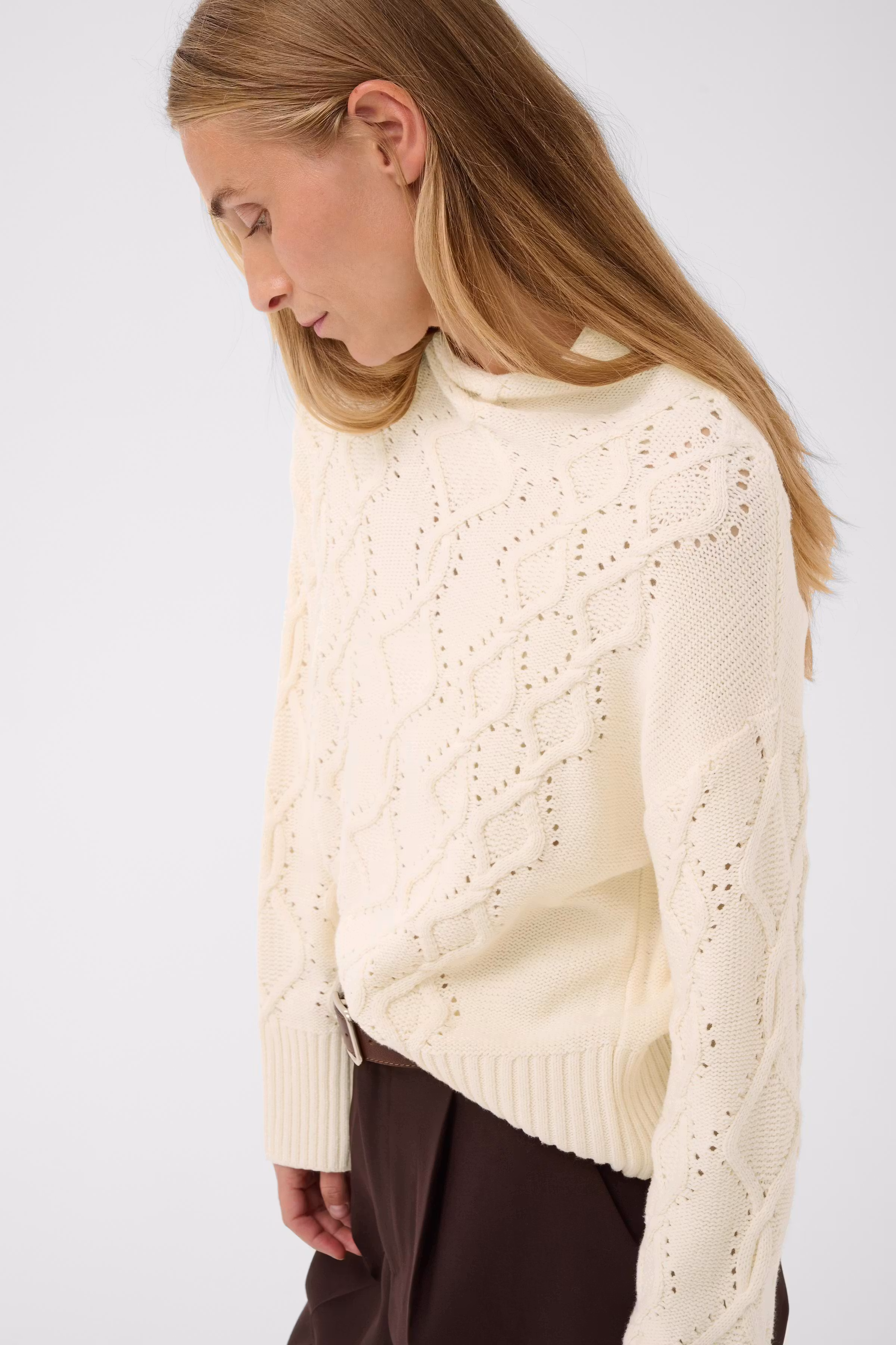 CharnelPW Pullover LOOKBOOK DETAIL 30310779-120304