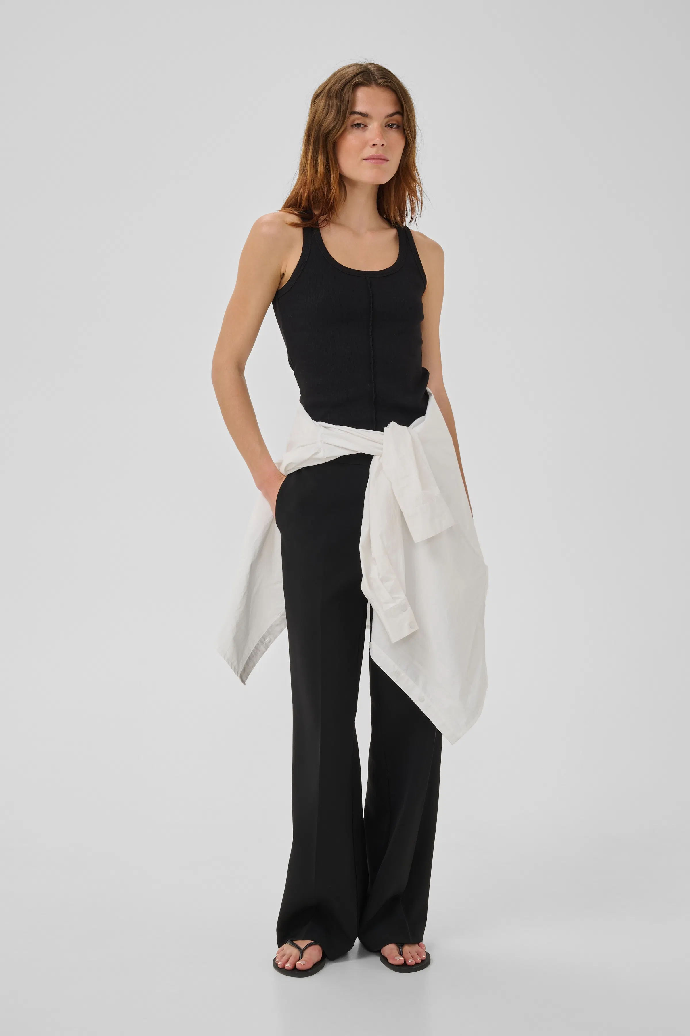 29 THE TAILORED PANT LOCATION NONE 10705543-100031