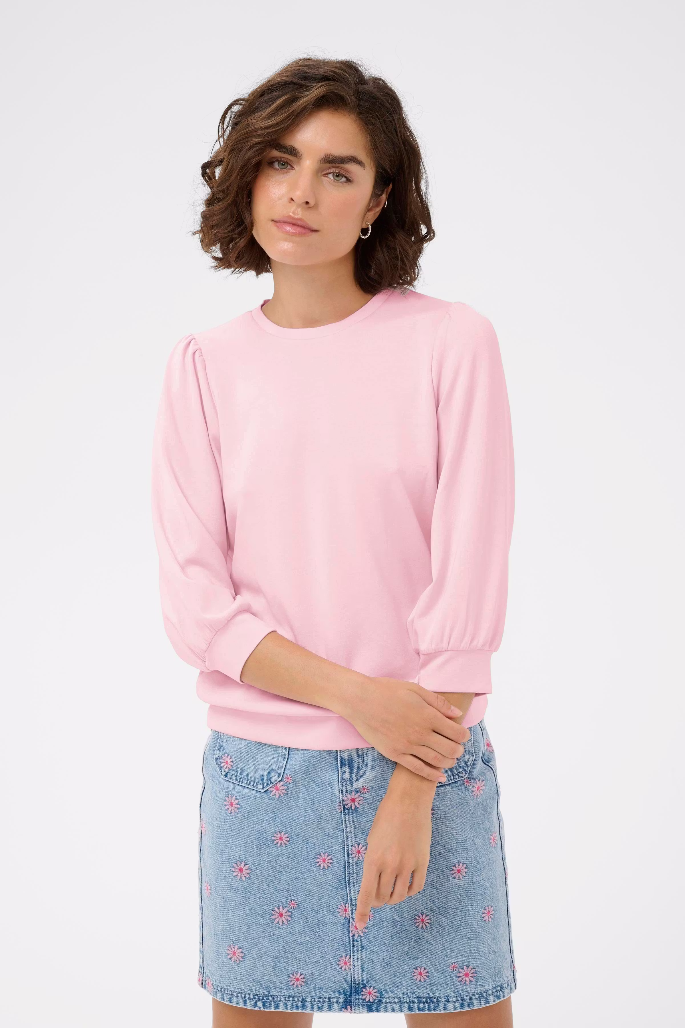 KAannie Sweatshirt LOOKBOOK FRONT 10511348-132807