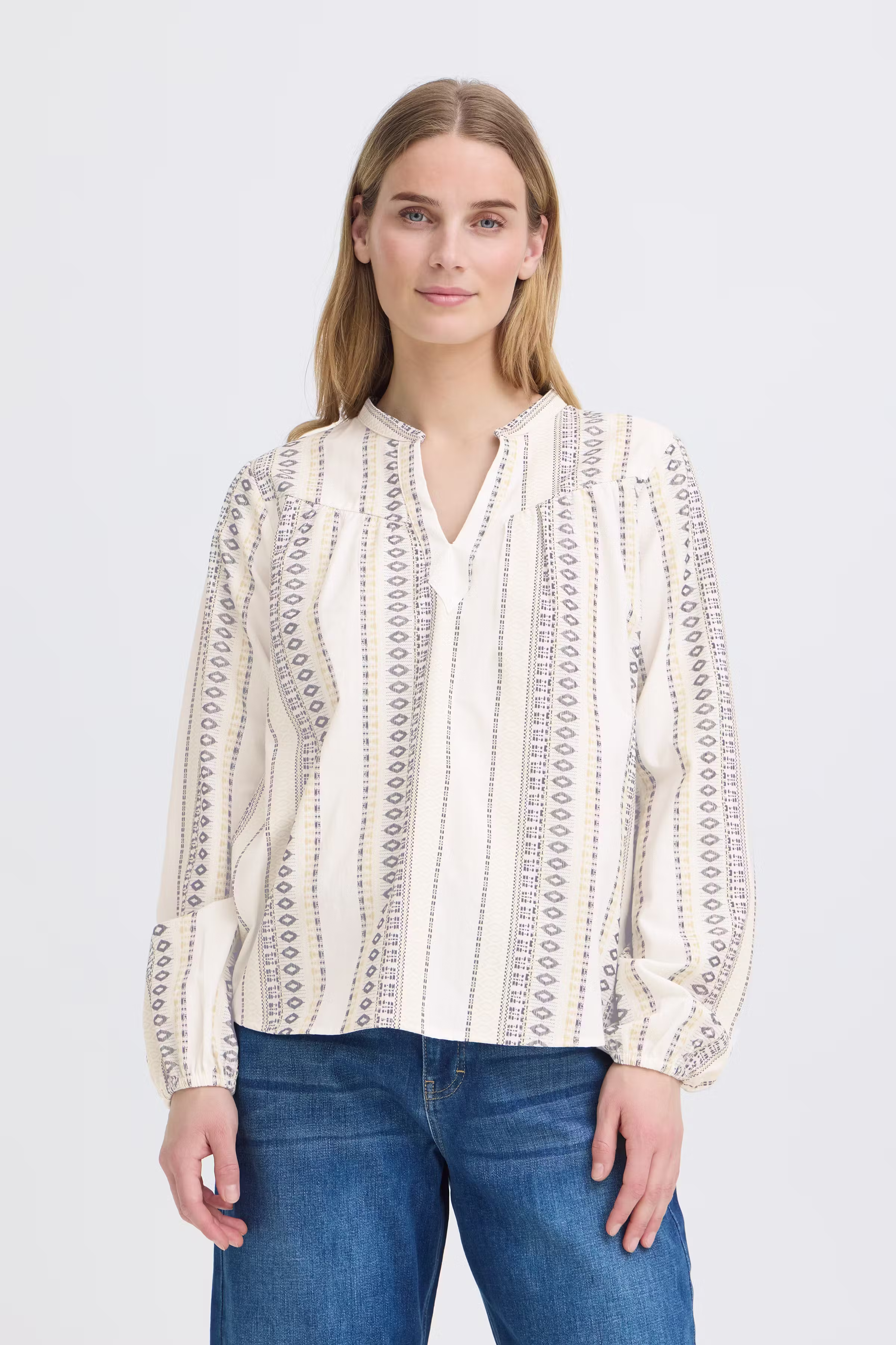 PZDITTE Bluse LOOKBOOK FRONT 50210668-130905