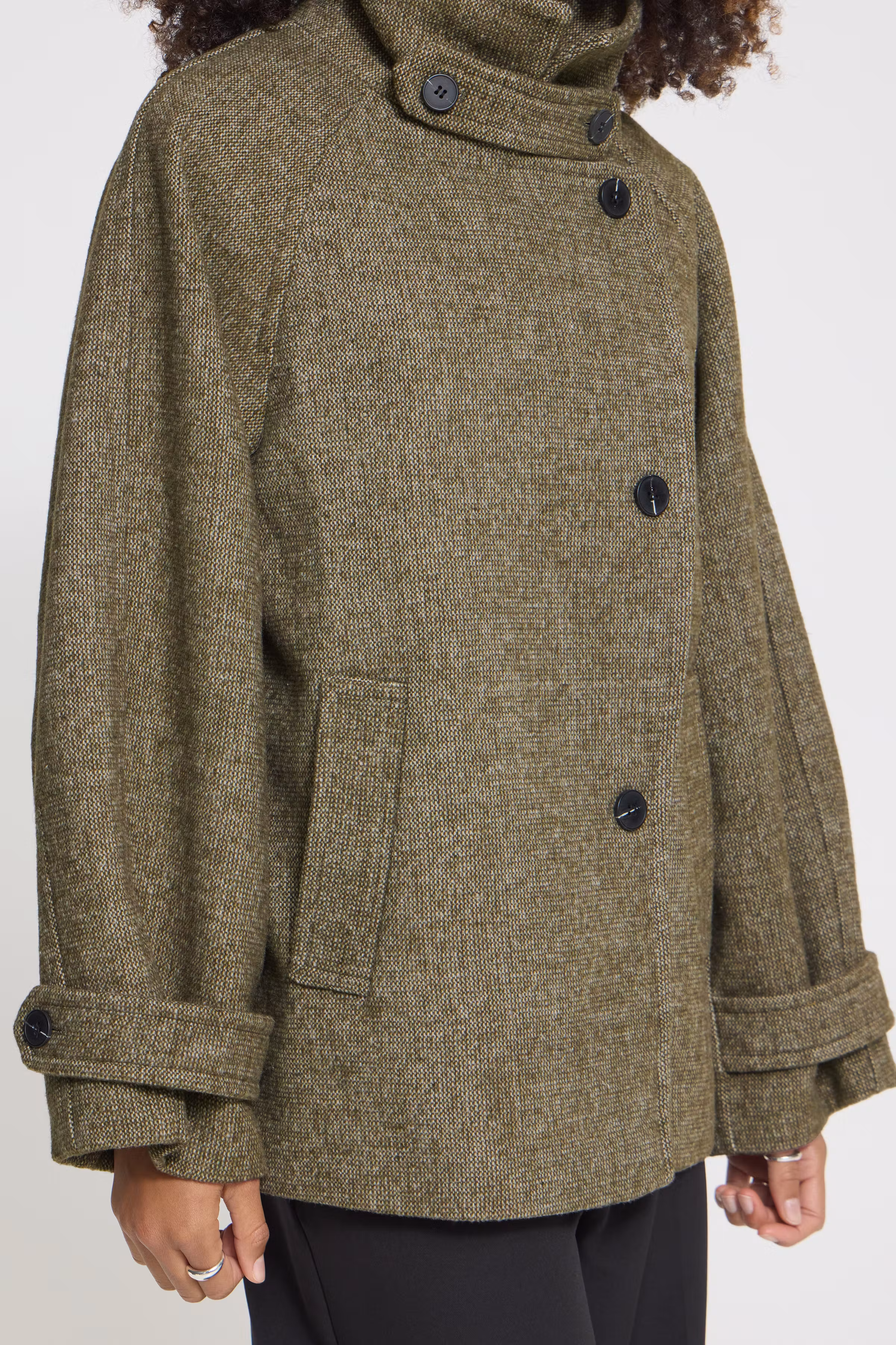 IHGAZIVA Oberbekleidung LOOKBOOK DETAIL 20126923-1705171