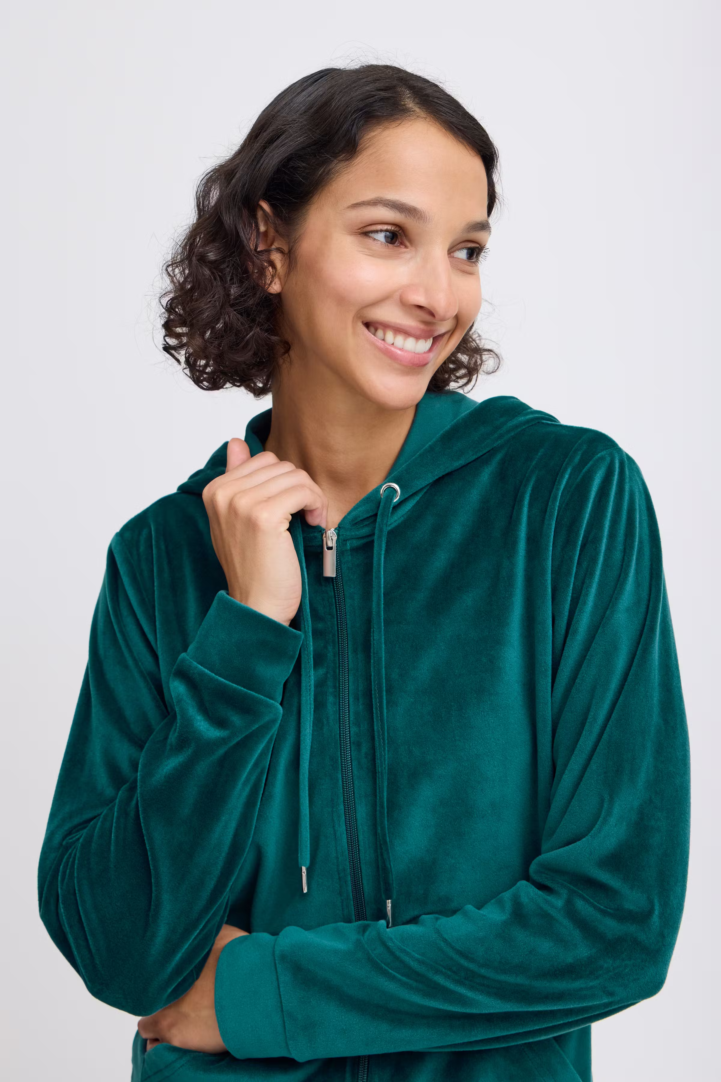 BYSTILLA Veloursett LOOKBOOK DETAIL 20816019-195030