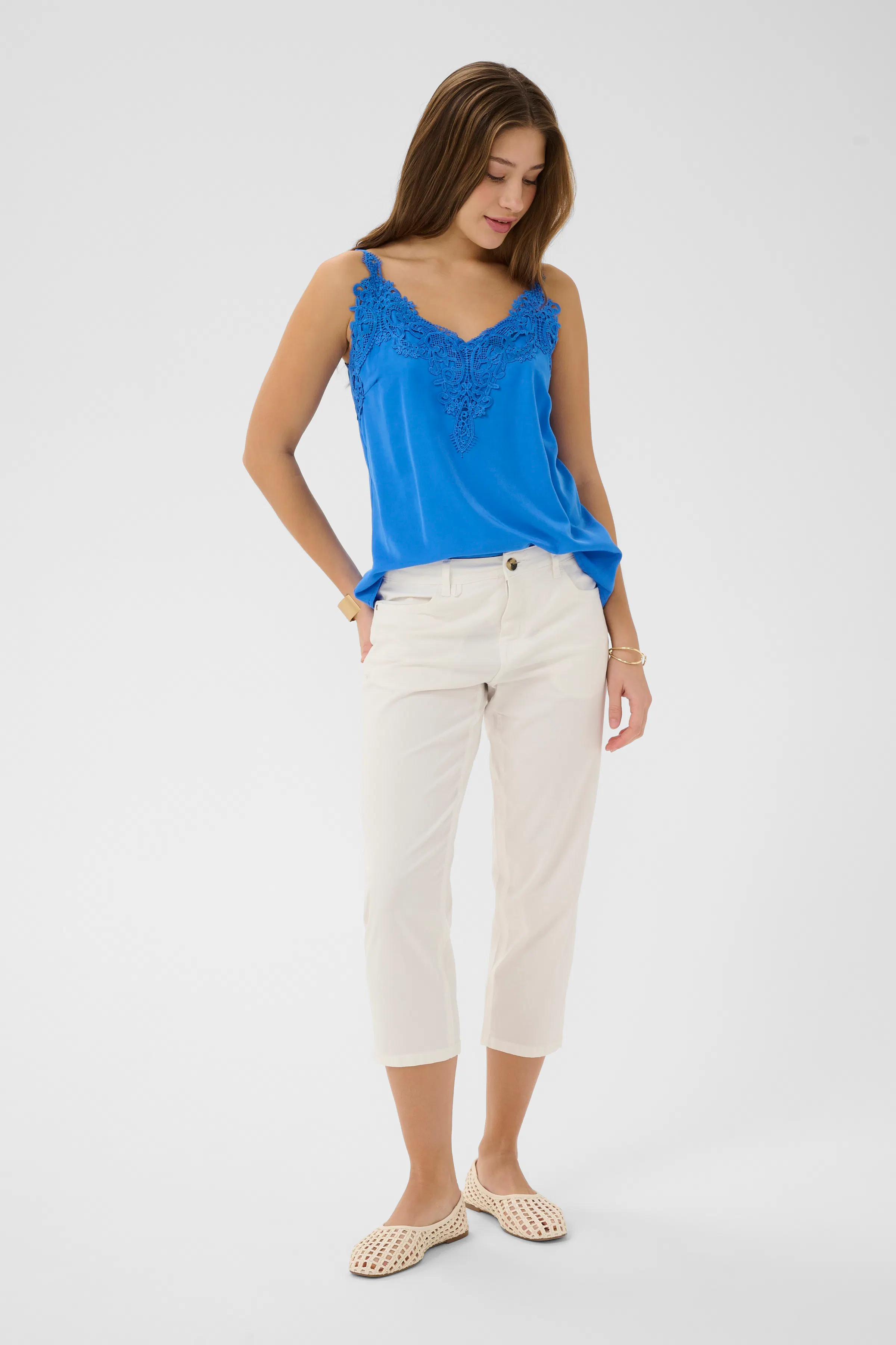 CRBerta Capri pants LOOKBOOK FRONT 10614875-110602