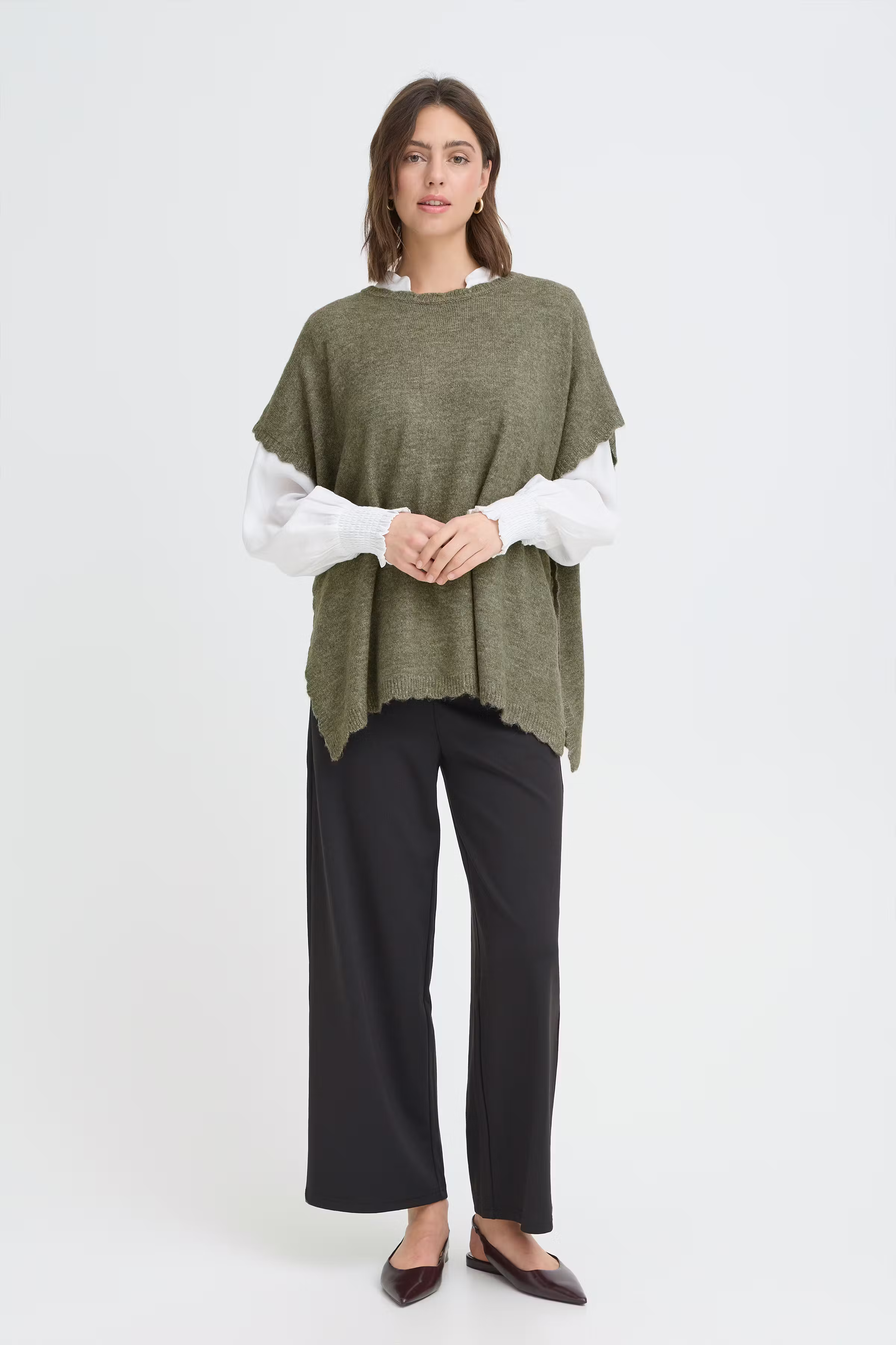 FRELISE Poncho LOOKBOOK FRONT 20617676-180516