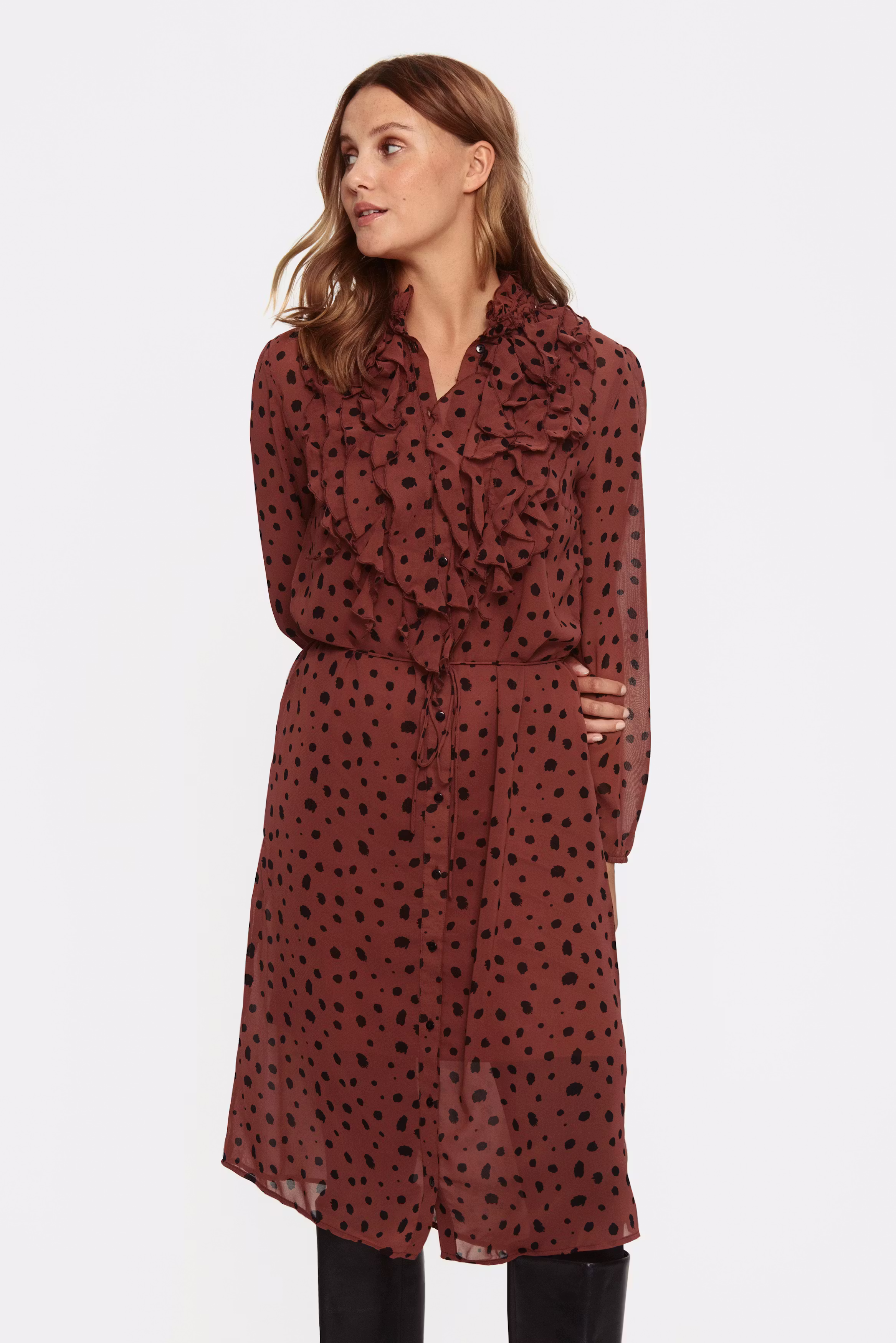 LiljaSZ Kjole LOOKBOOK FRONT 30510378-600406