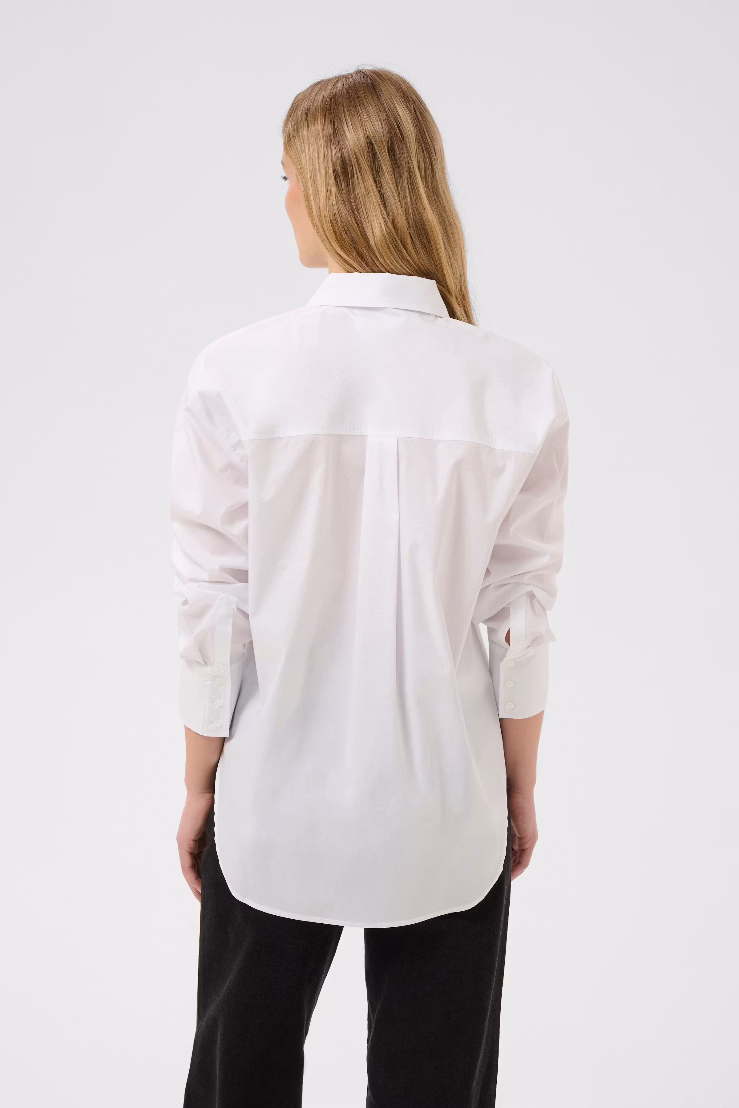 ZaynaPW Shirt LOOKBOOK BACK 30310288-110601