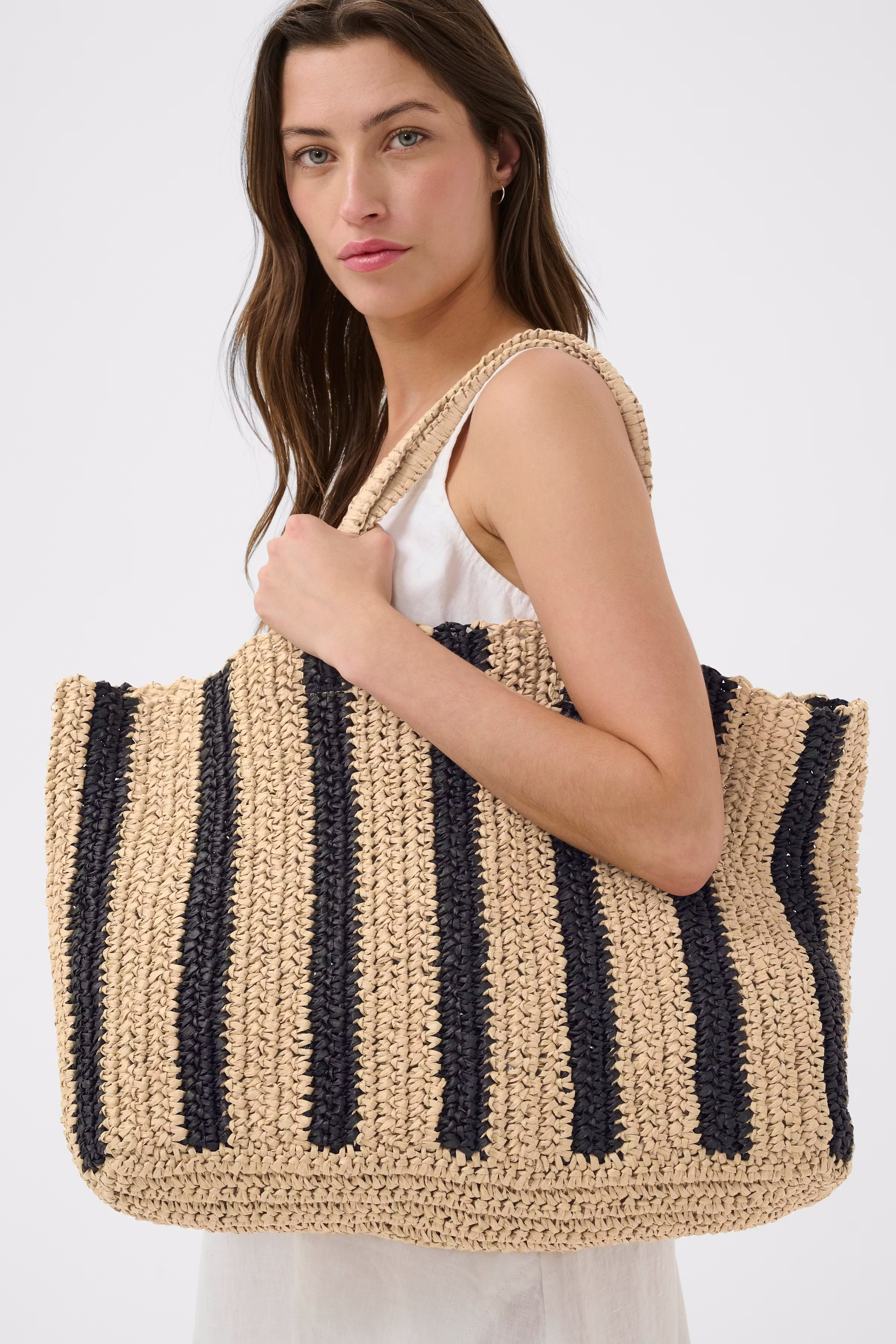 GiorgiaPW Bag LOOKBOOK DETAIL 30308696-304984