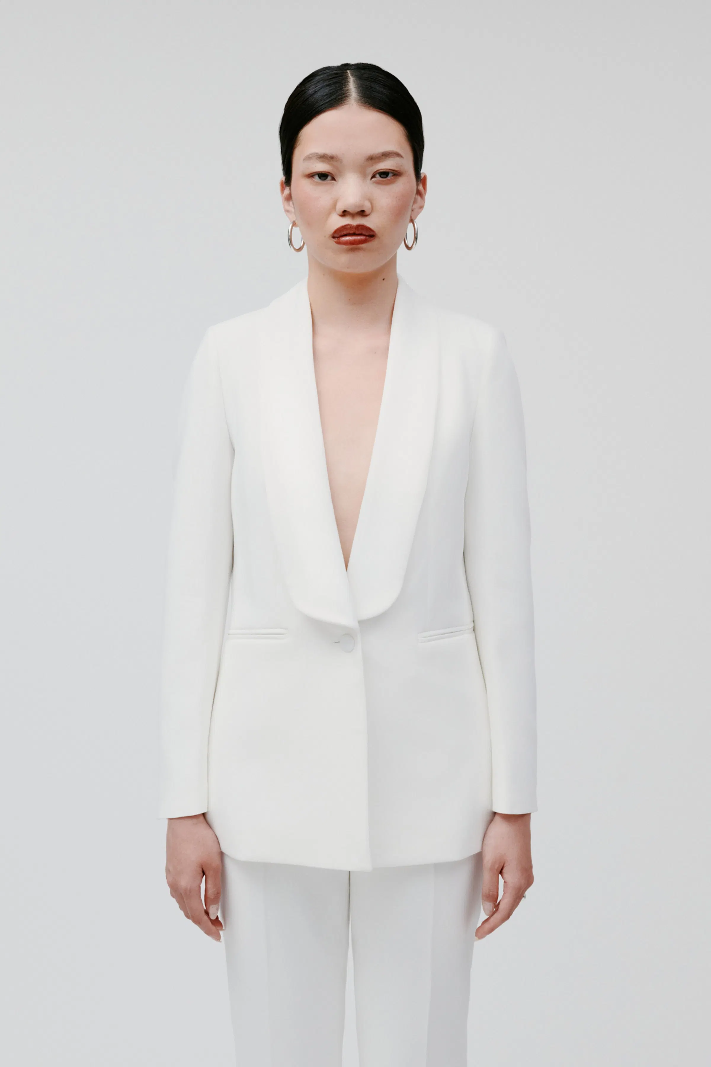 IOJANA Blazer LOOKBOOK FRONT 30600456-WH010