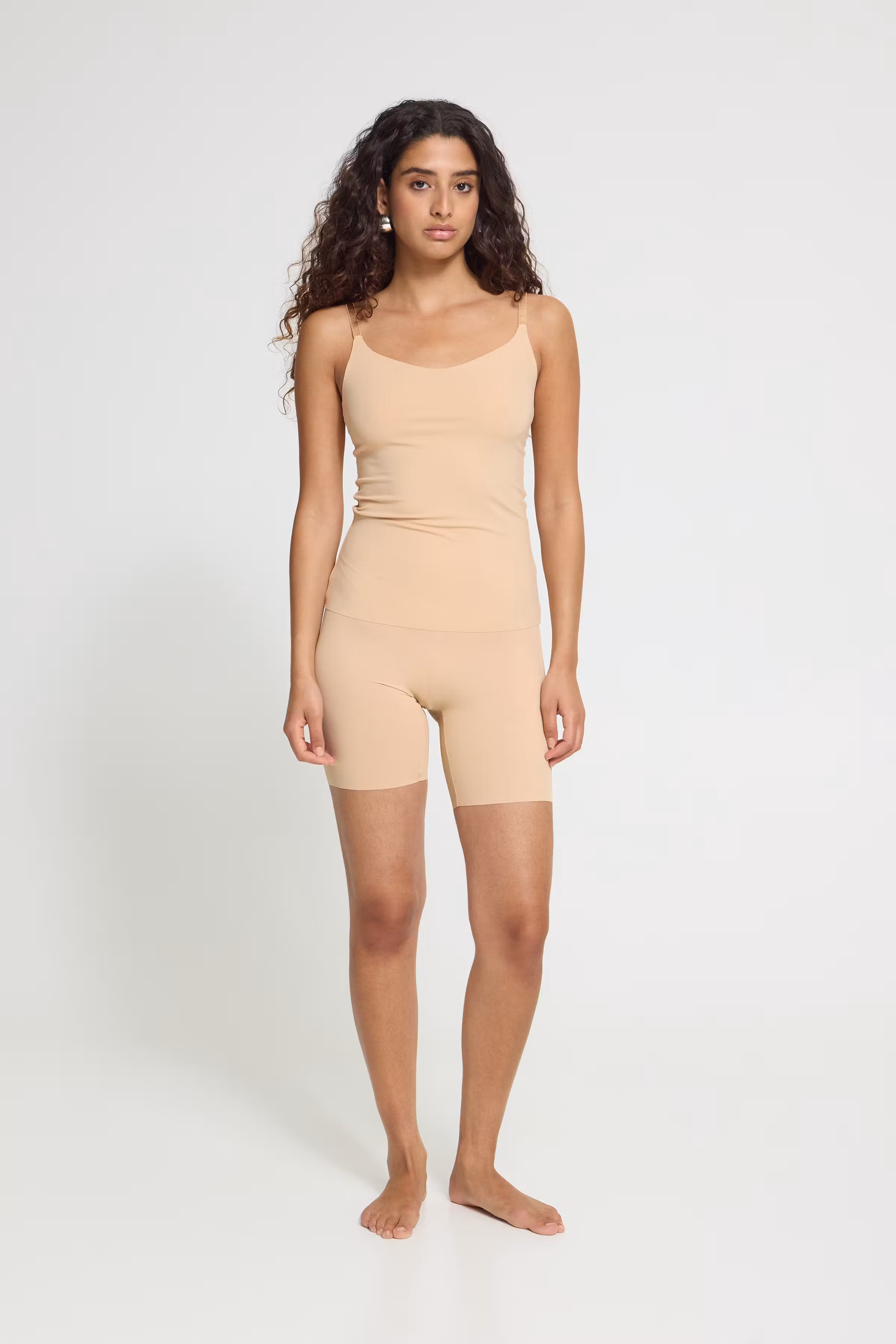 IASIV Shorts LOOKBOOK FRONT 20114192-161334