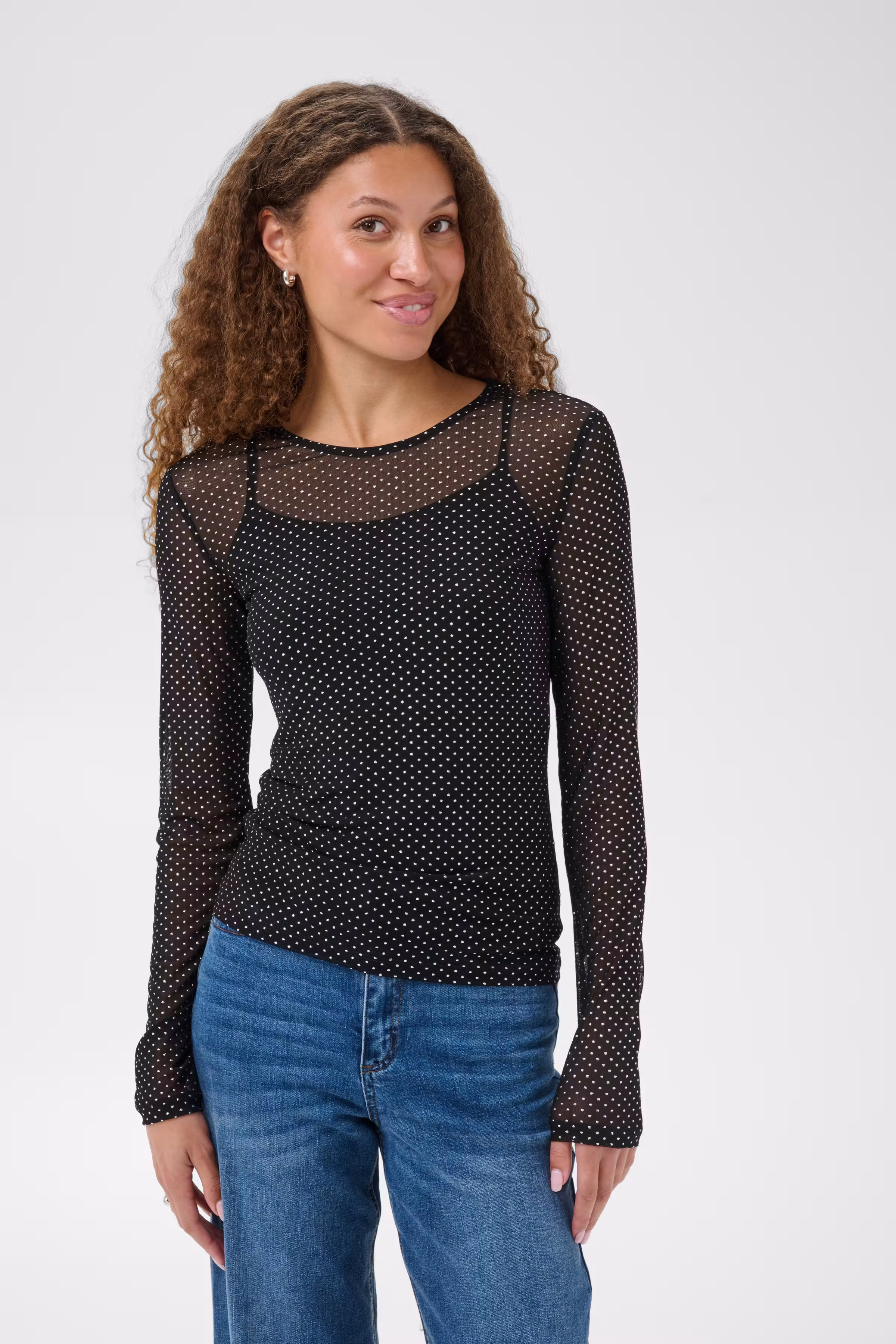 KAmiranda T-shirt LOOKBOOK FRONT 10512367-100121