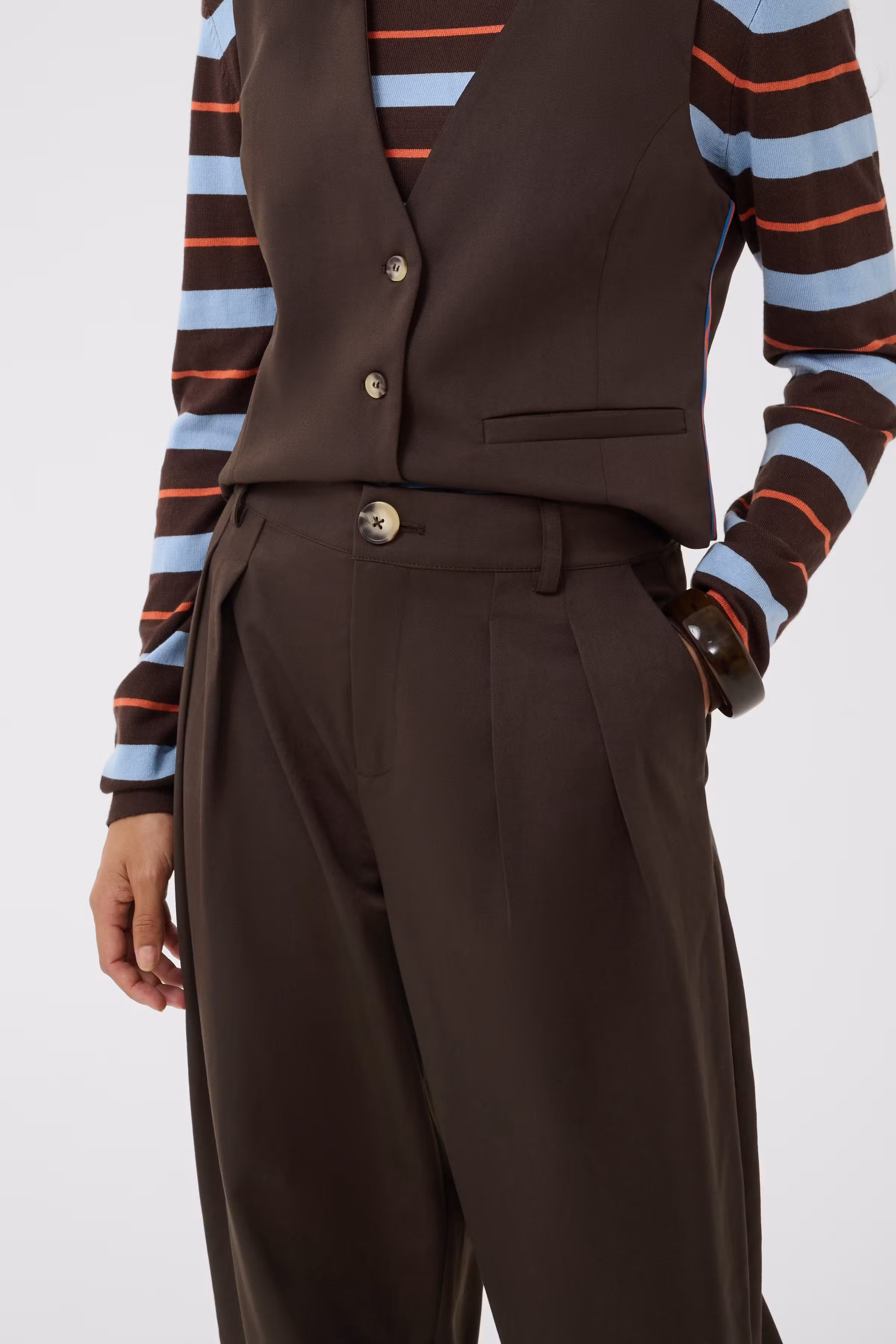 CUbelsie Trousers LOOKBOOK DETAIL 50113569-190915