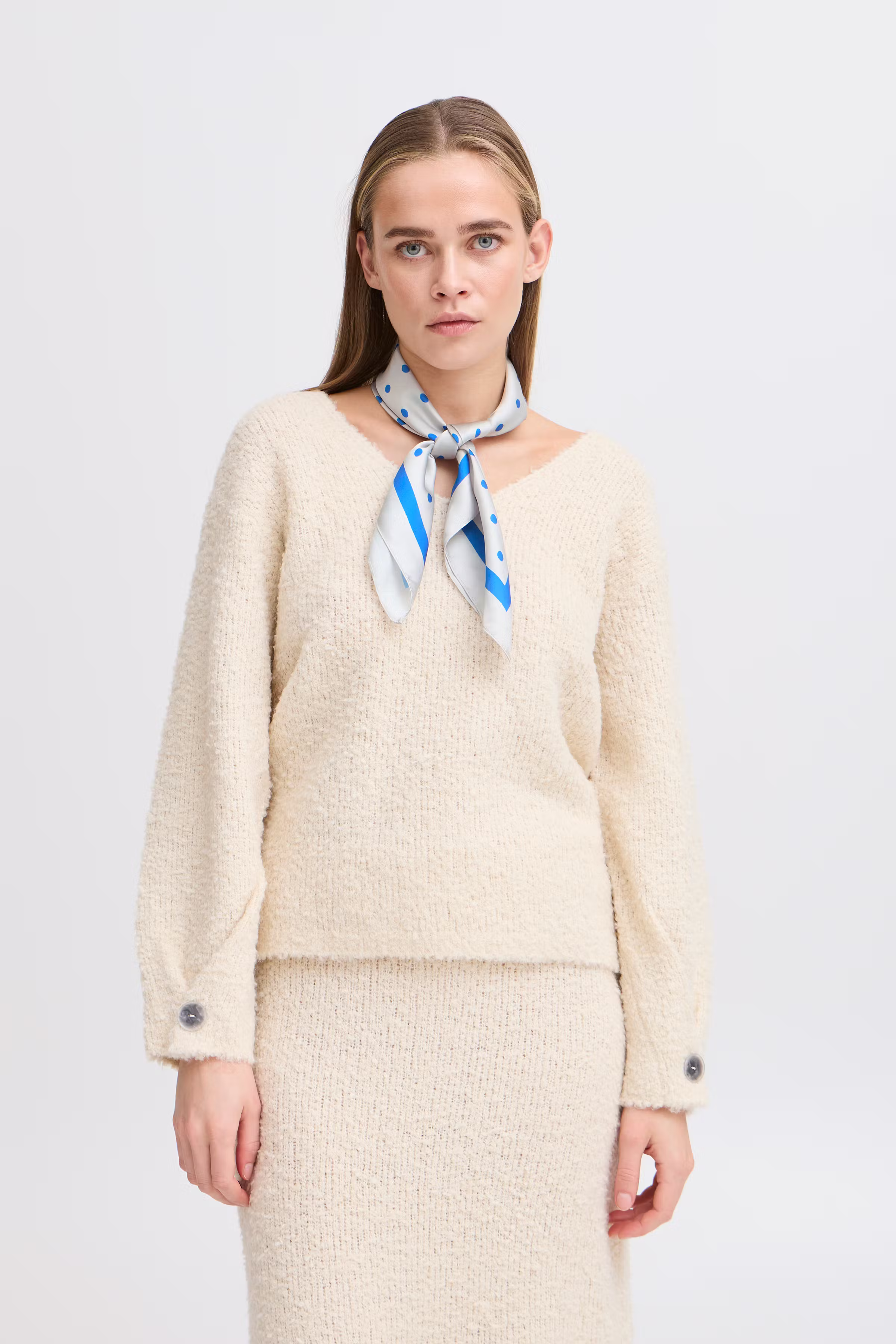 IABRIANNE Skjerf LOOKBOOK FRONT 20122725-161305