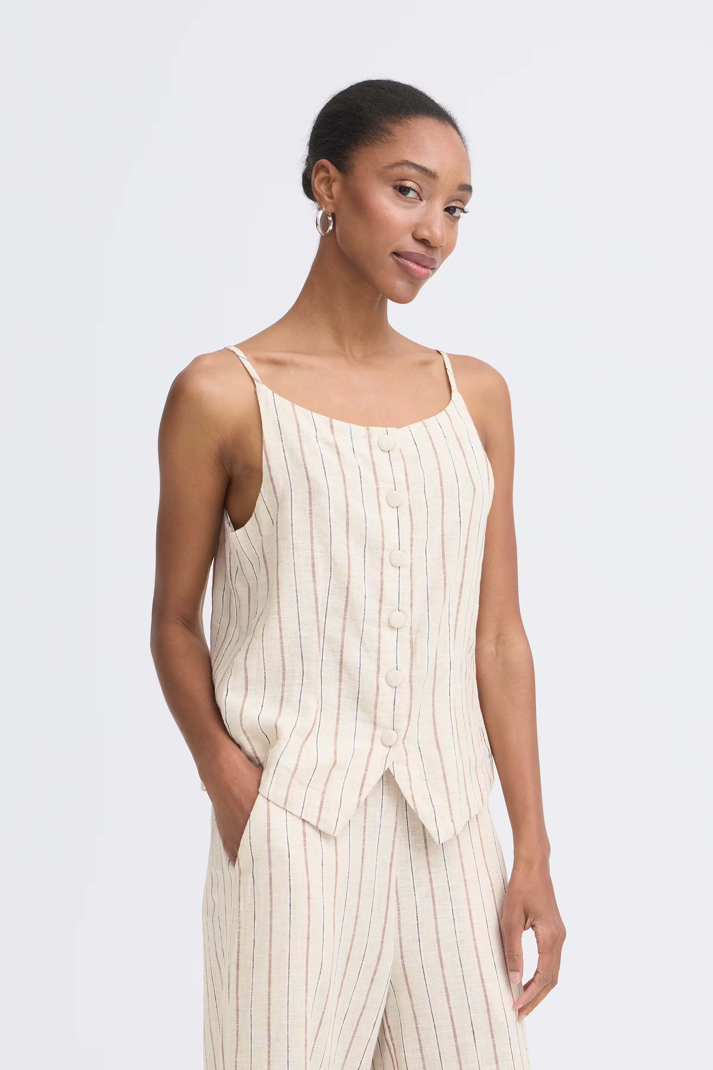 IHLINNO Waistcoat LOOKBOOK FRONT 20125592-900005560