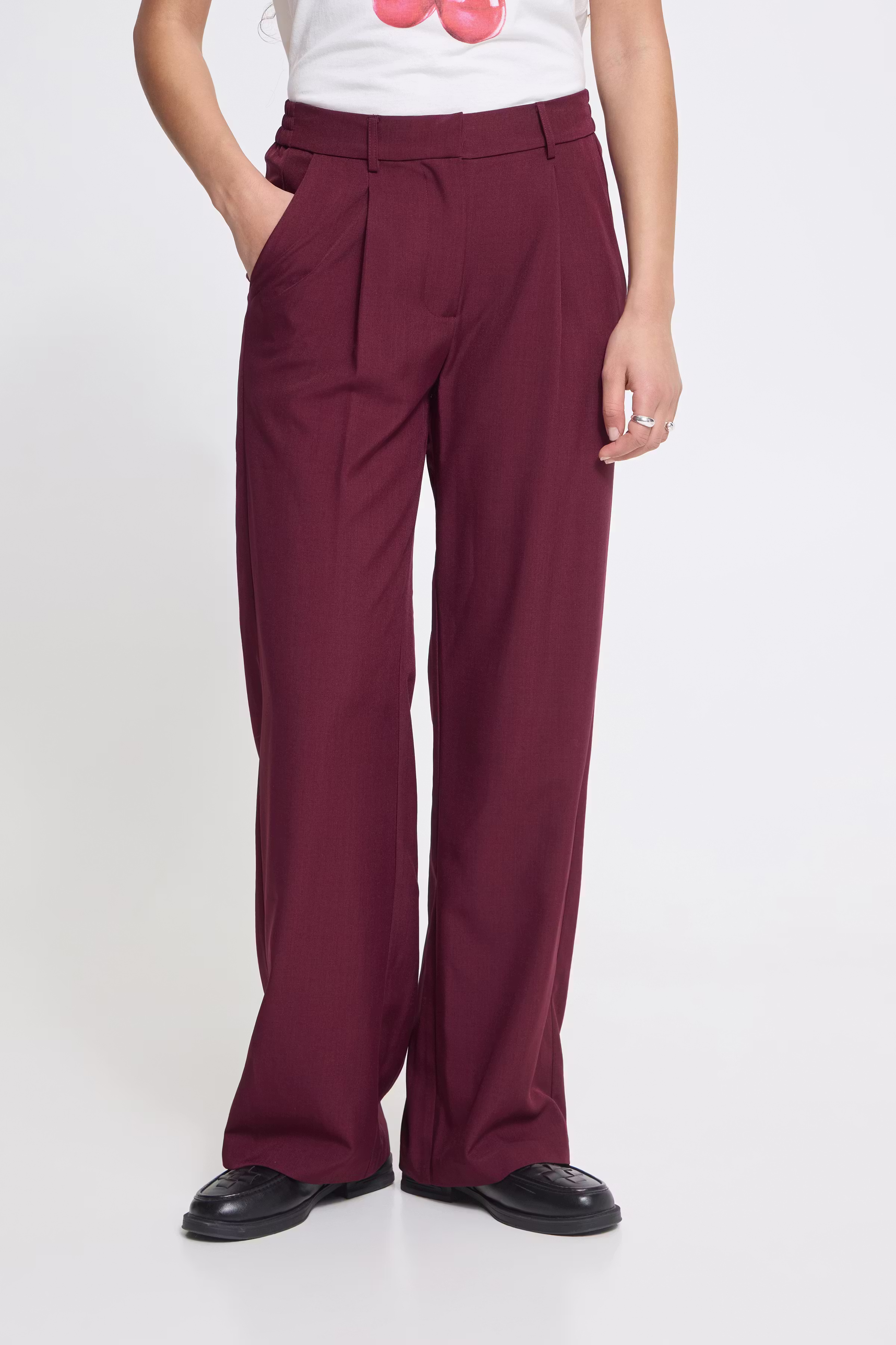 IHFAVA Wide Hose LOOKBOOK FRONT 20125679-1916271