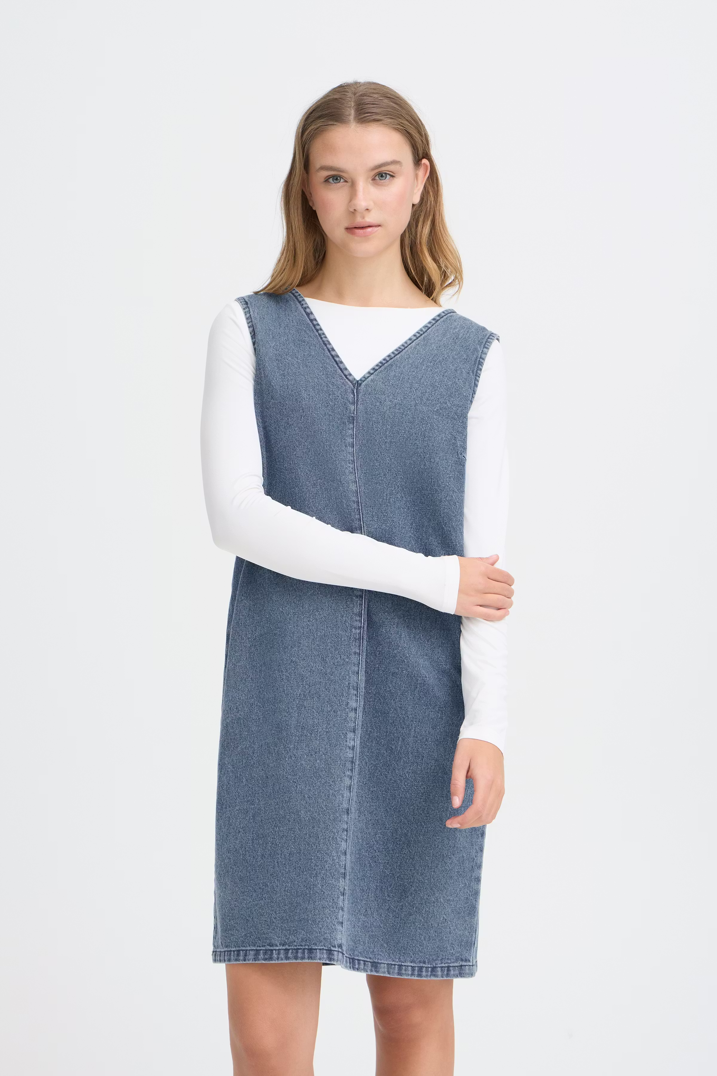 IHHIRAMO Kjole LOOKBOOK FRONT 20125723-200928