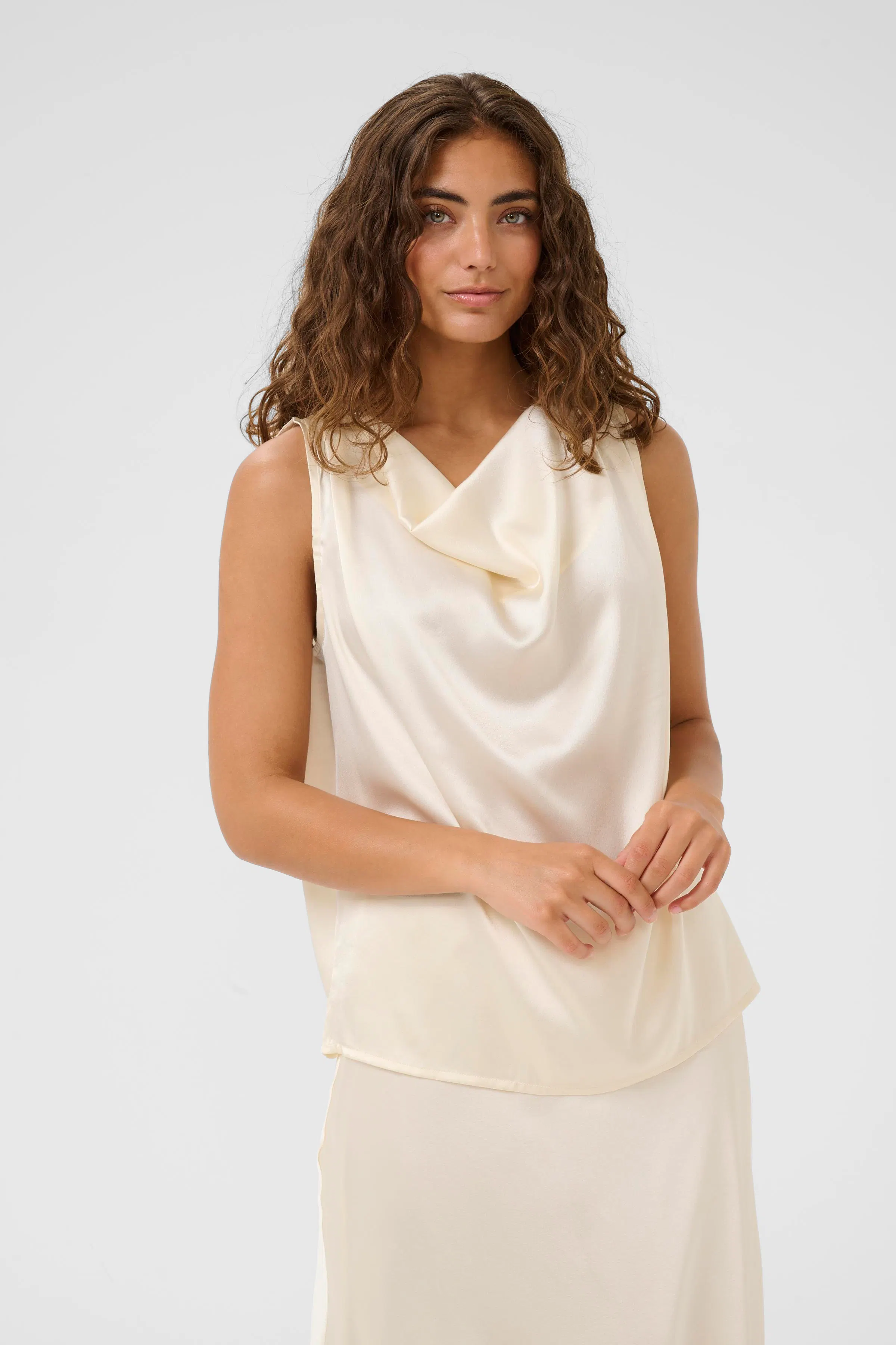 CUcamusa Top in whitecap / white polyester