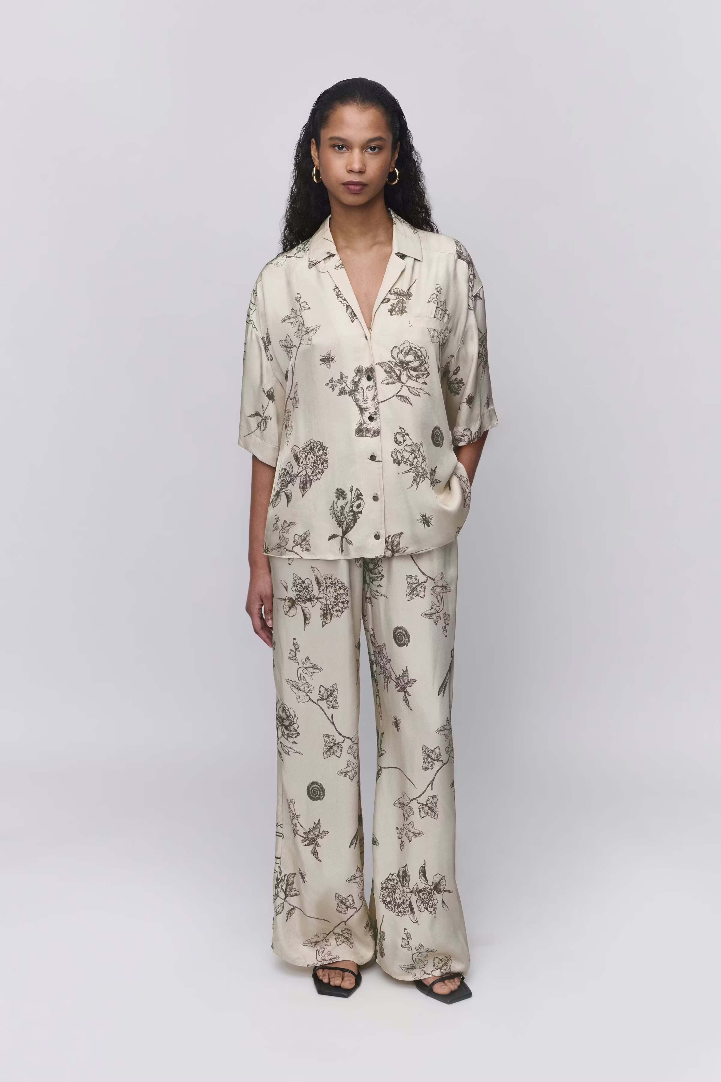 IOPIA Trousers LOOKBOOK FRONT 30600637-MC2173