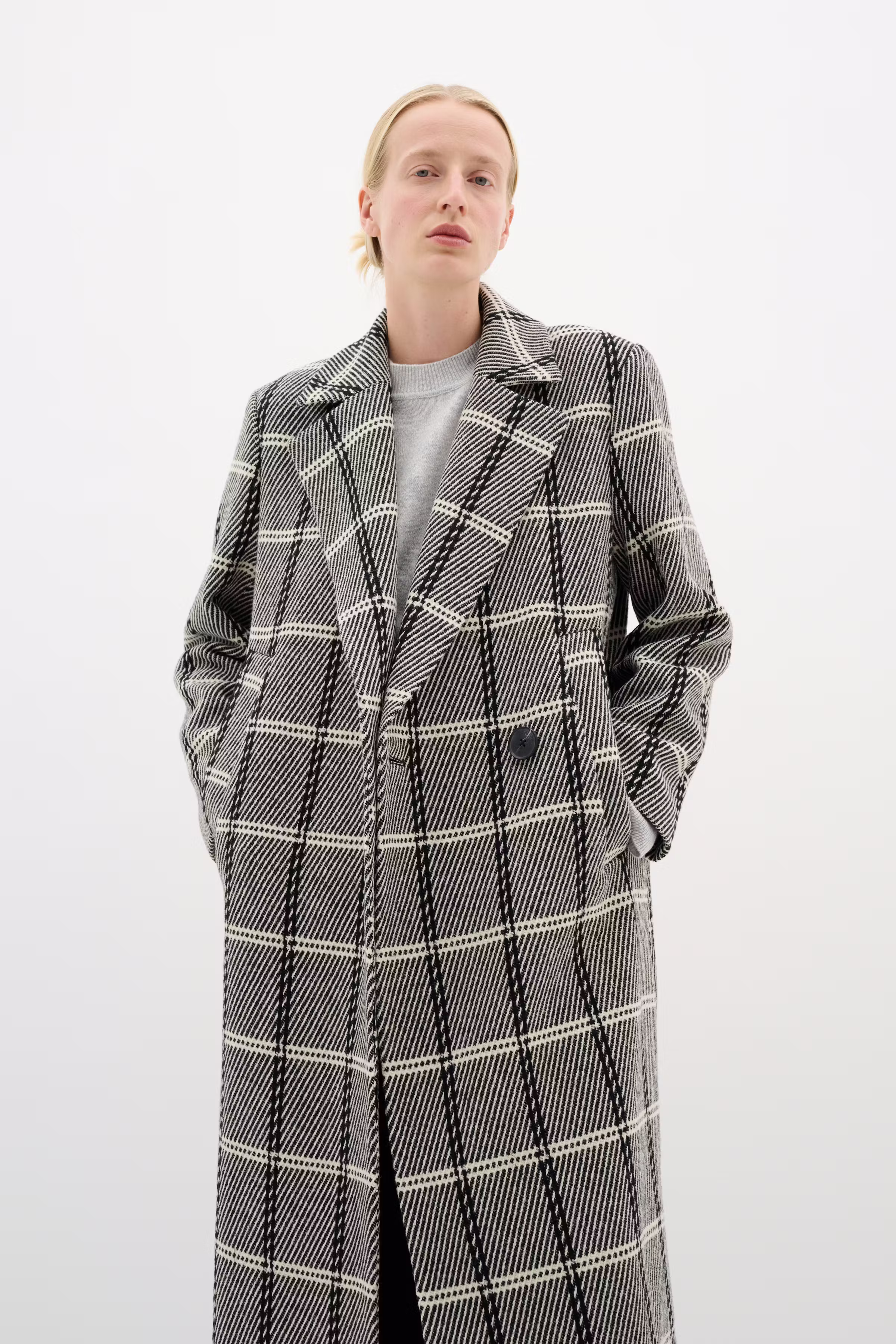 YaniaIW Frakke LOOKBOOK FRONT 30110607-300027