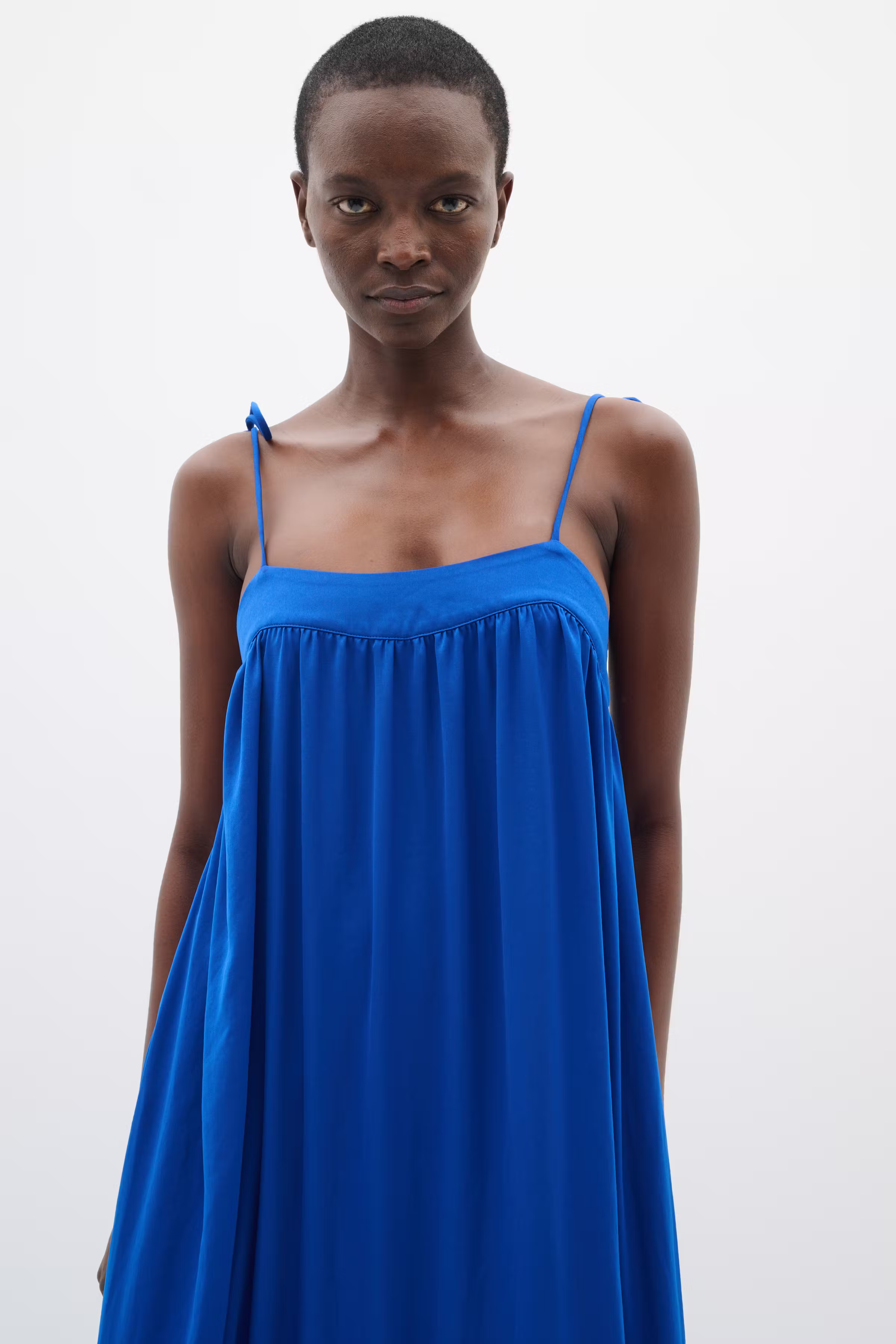 FutoIW Kleid LOOKBOOK FRONT 30110804-193952