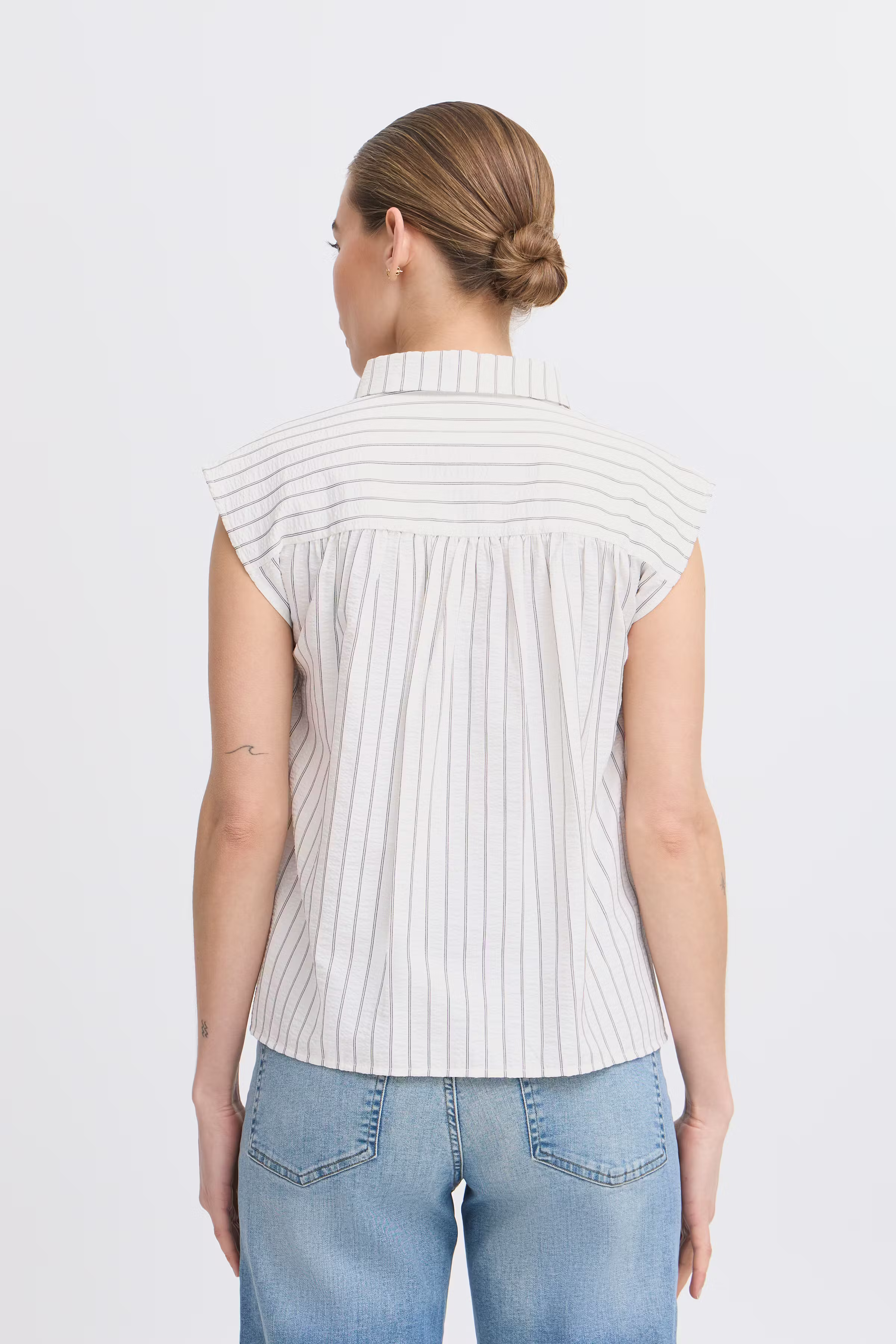 IHZAX Shirt LOOKBOOK BACK 20123233-114201