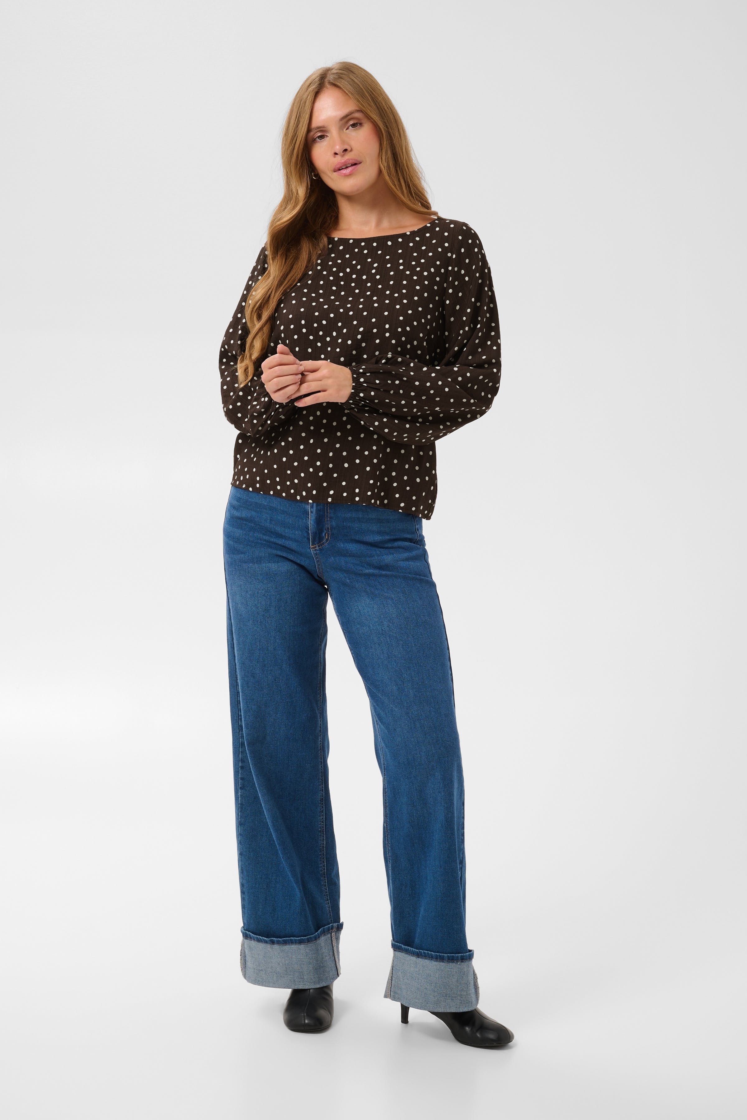 KAnadira Bluse LOOKBOOK FRONT 10511761-109476