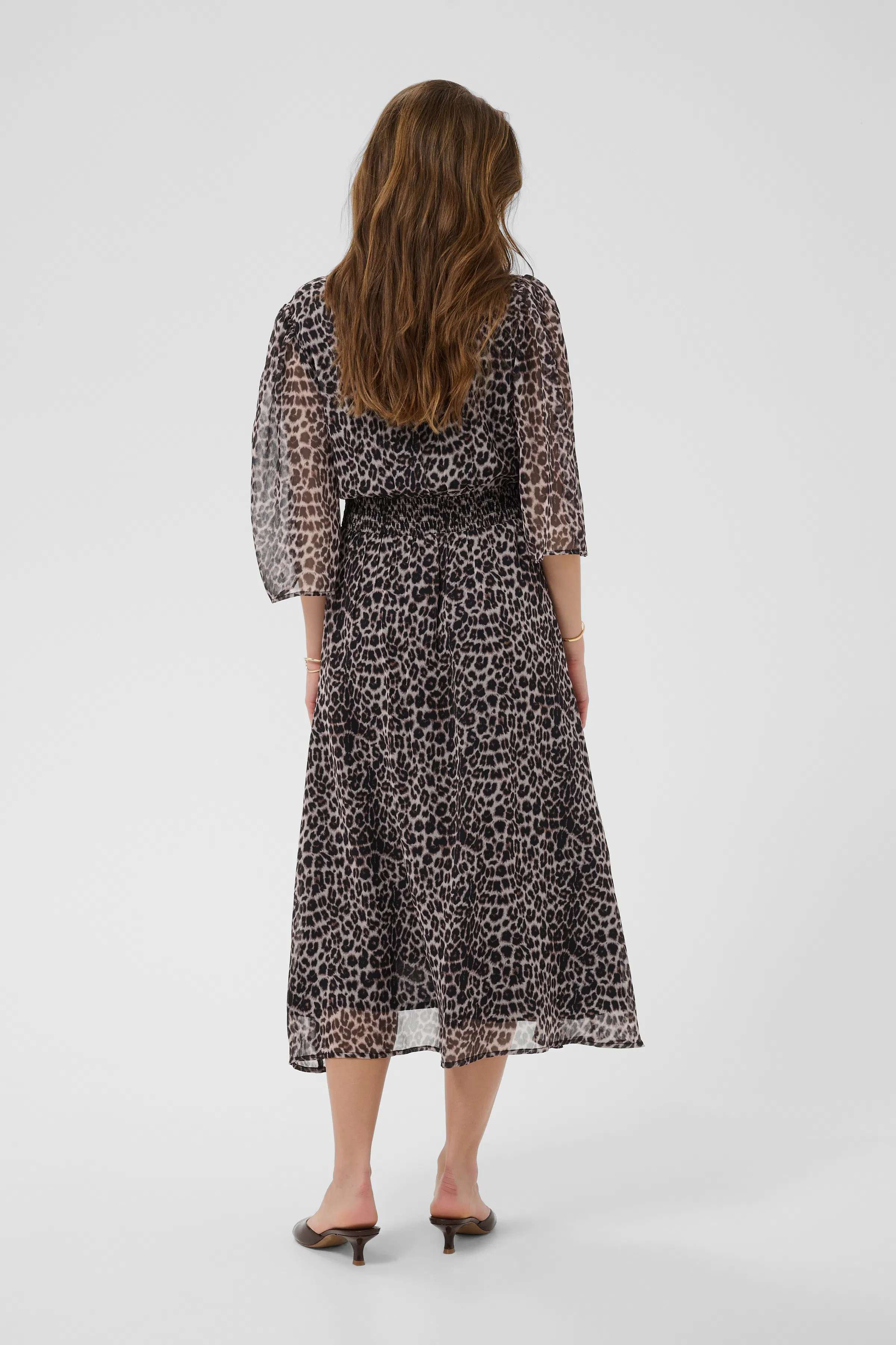 CRYuna Dress LOOKBOOK BACK 10615802-107306