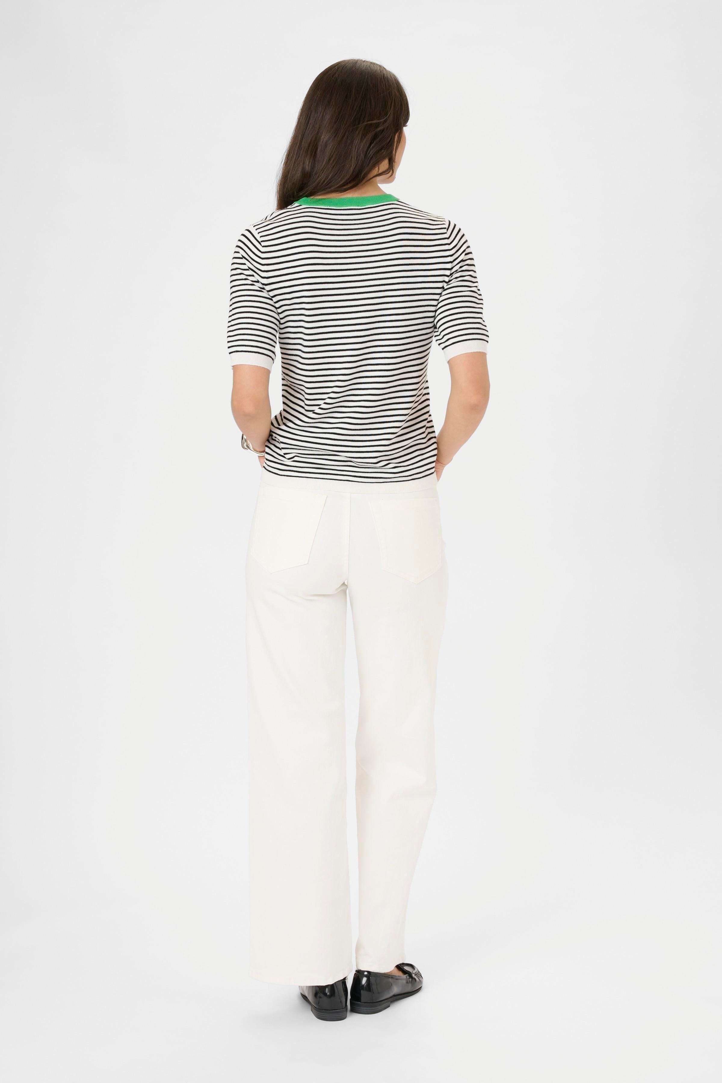 KAlizza Pullover LOOKBOOK BACK 10511826-109151