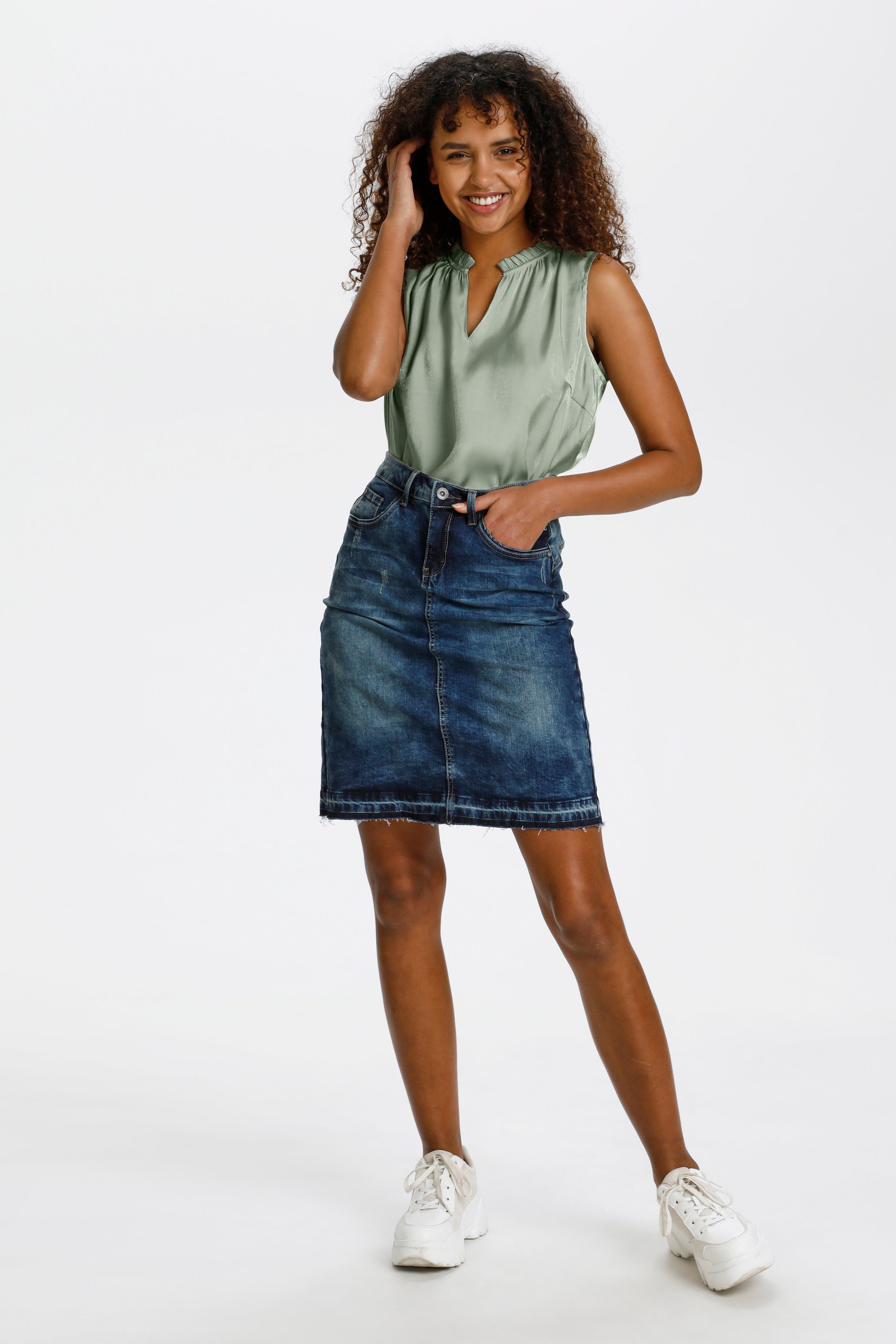 CRcecilie Top LOOKBOOK FRONT 10608113-160110