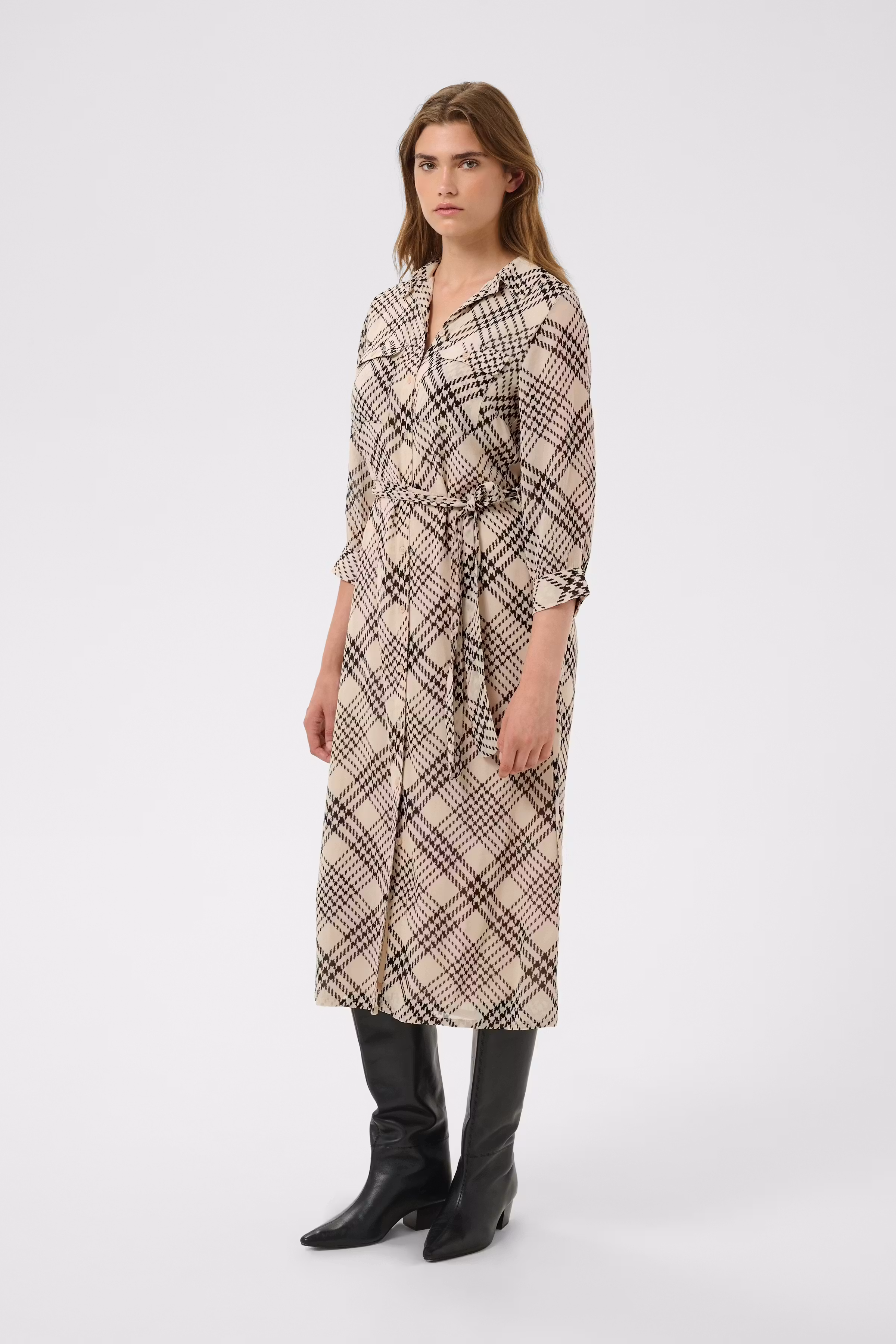 CathiePW Jurk LOOKBOOK FRONT 30310757-305303