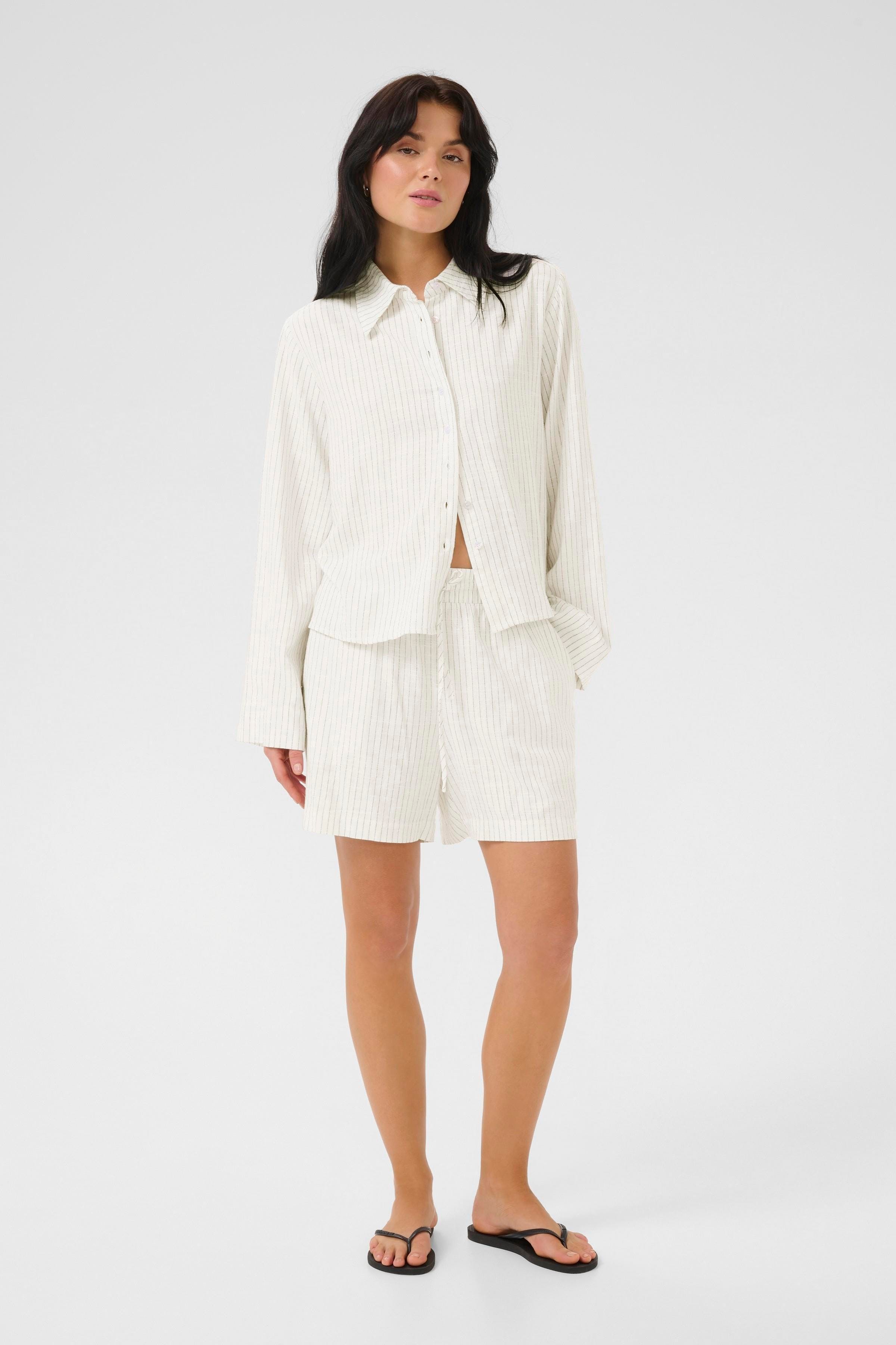 JannieMW Shirt LOOKBOOK FRONT 10705172-107784